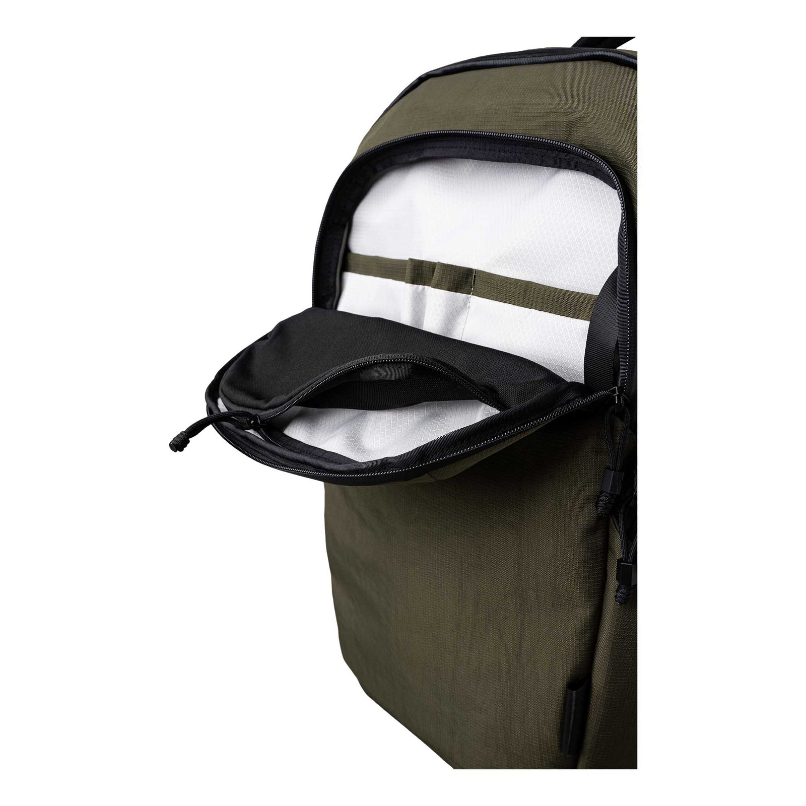 Bravo Backpack 23L Alpaka AA010610524 Backpacks 23L / Green | Axoflux 400D