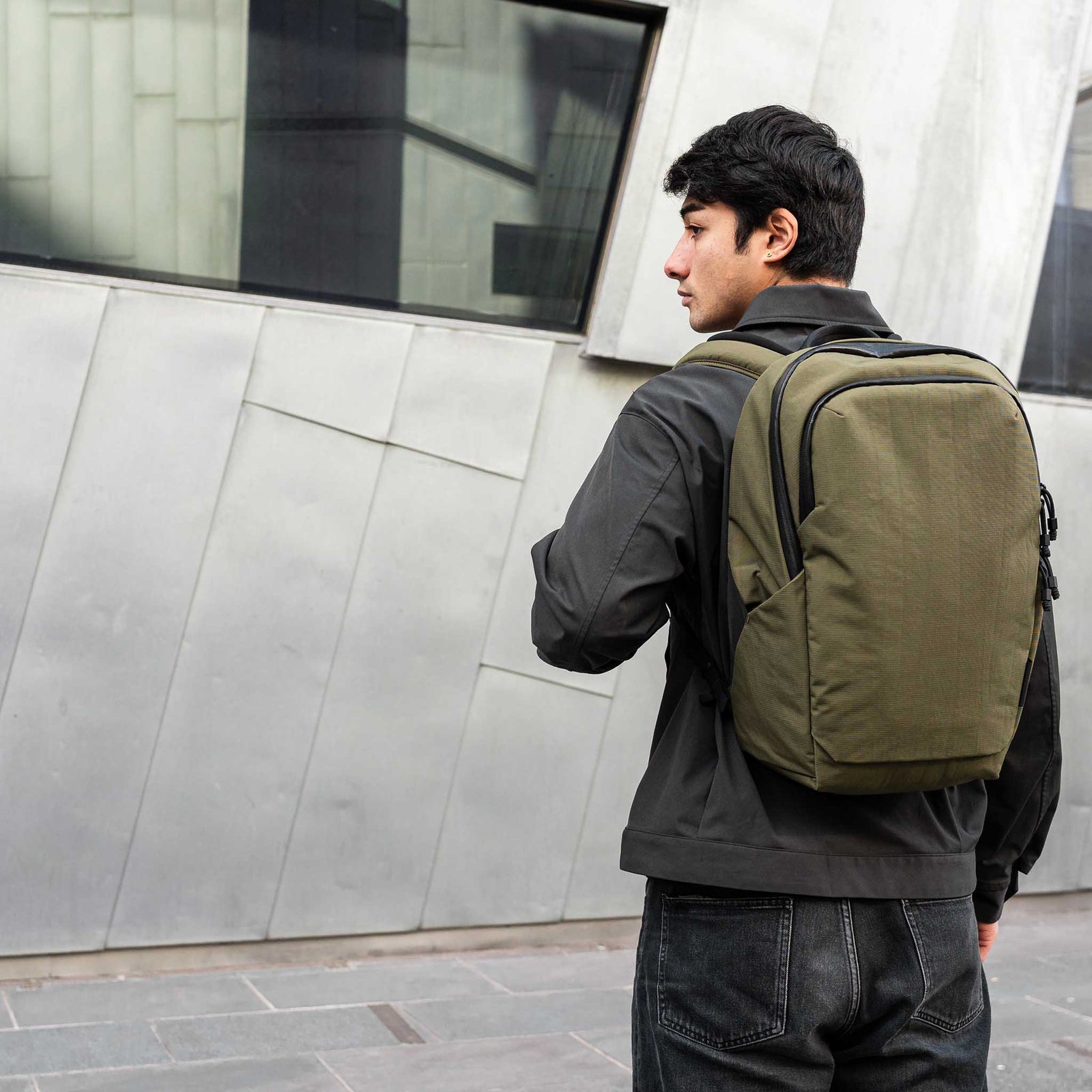 Bravo Backpack 23L Alpaka AA010610524 Backpacks 23L / Green | Axoflux 400D