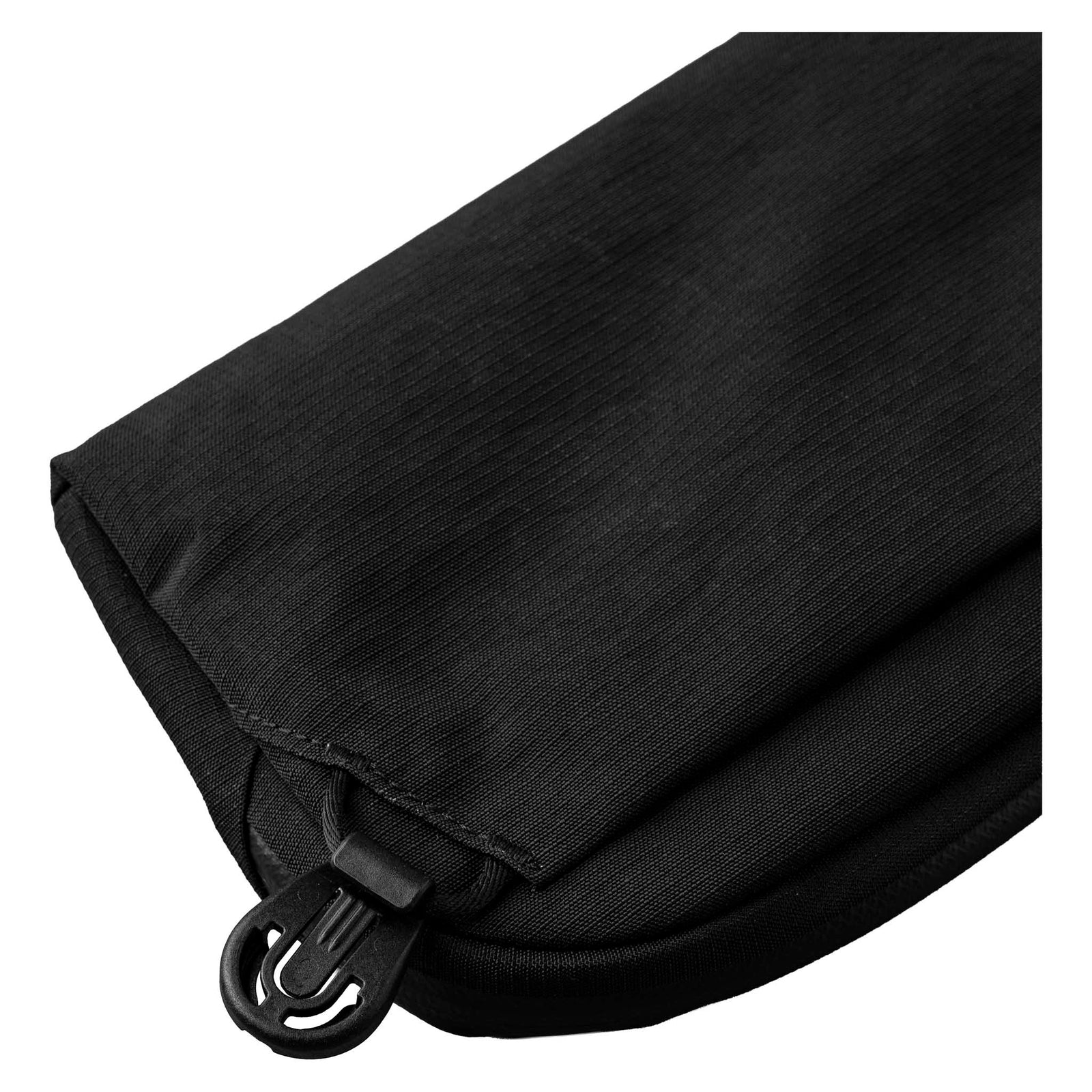 Flight Sling 1L Alpaka AA010530124 Sling Bags 1L / Black | Axoflux 400D