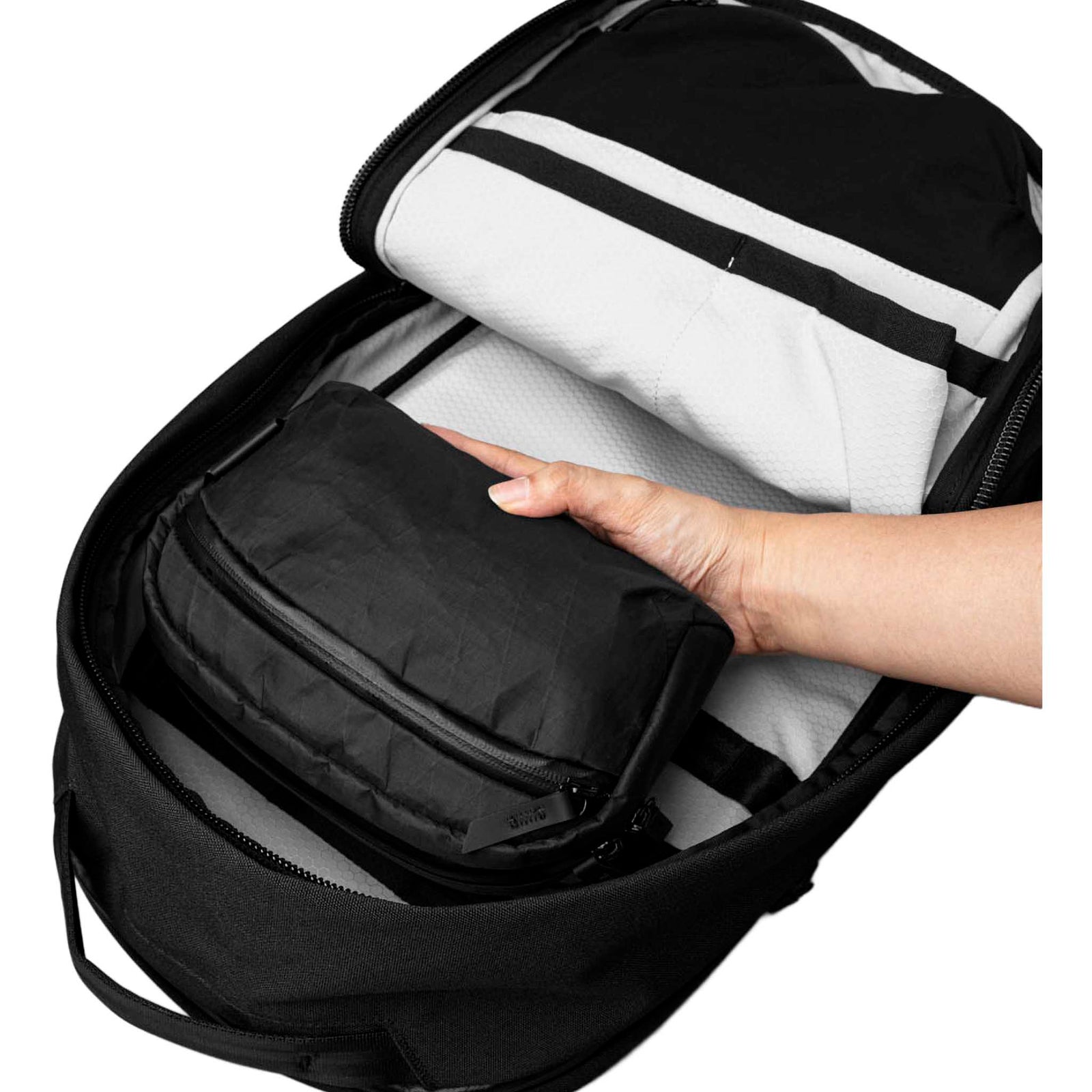 Flight Sling 1L Alpaka AA010530128 Sling Bags 1L / Black | X-Pac VX07 Ripstop
