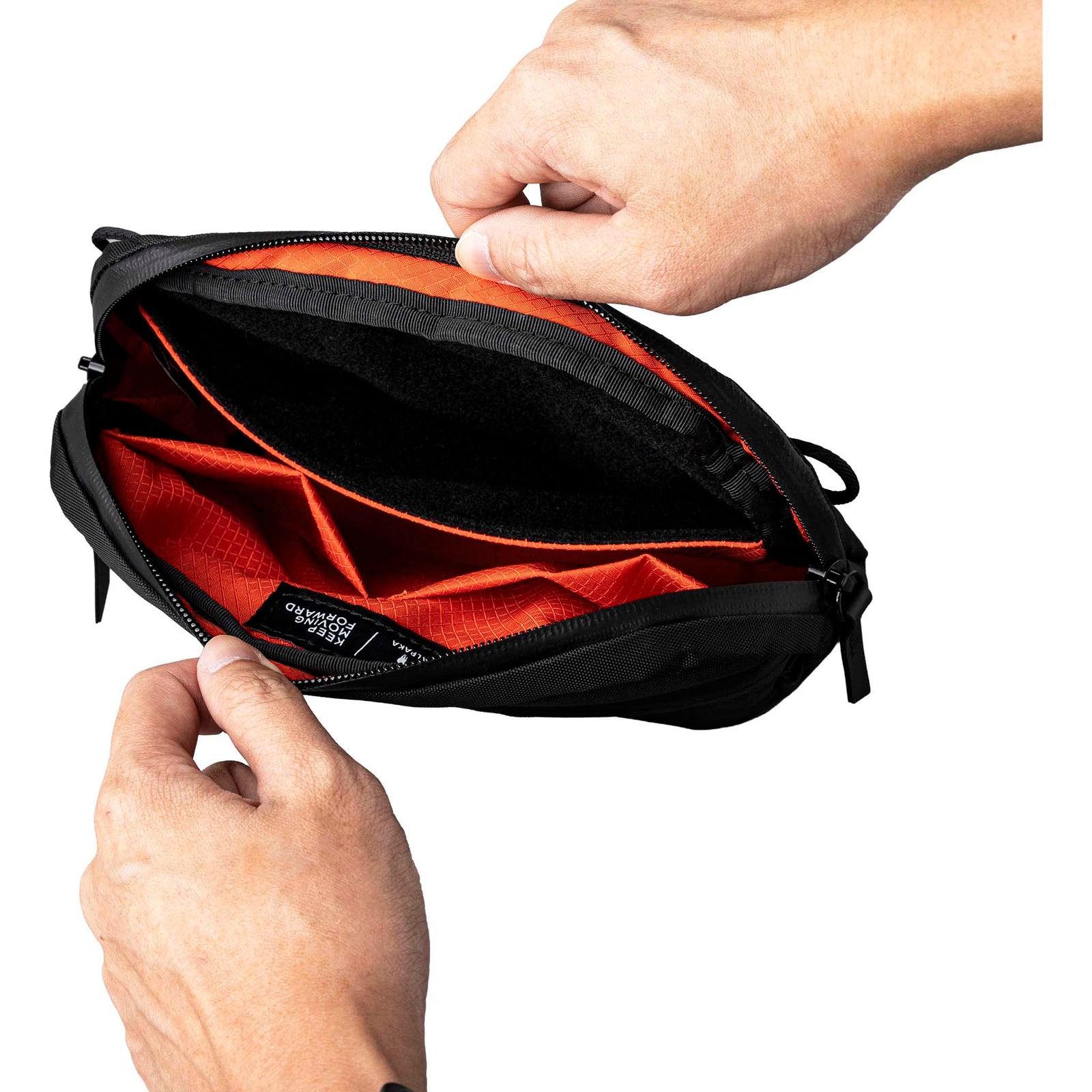 Flight Sling 1L Alpaka AA010530106 Sling Bags 1L / Black | X-Pac VX42