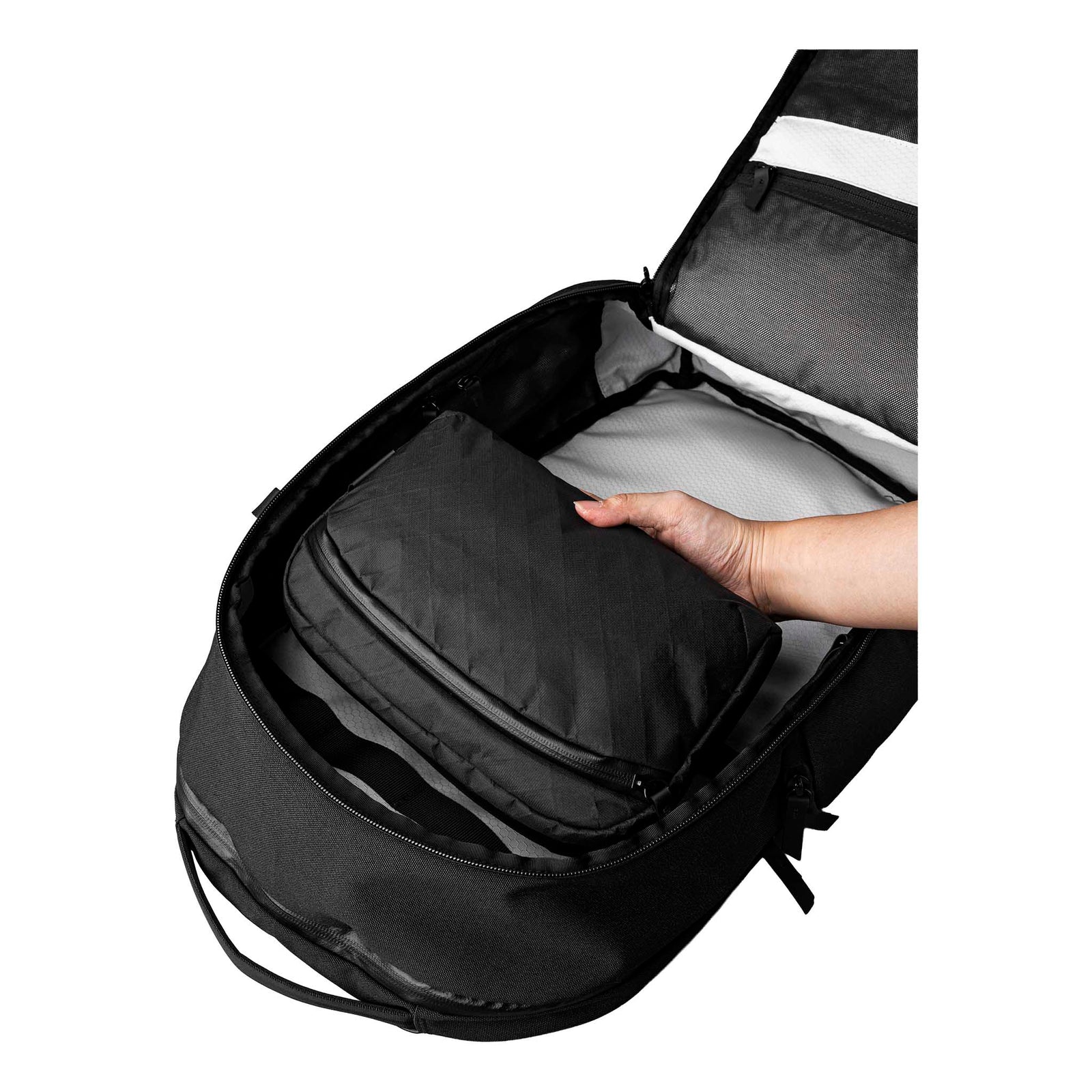Flight Sling 2L Alpaka AA010460130 Sling Bags 2L / Black Ultradyne 100D
