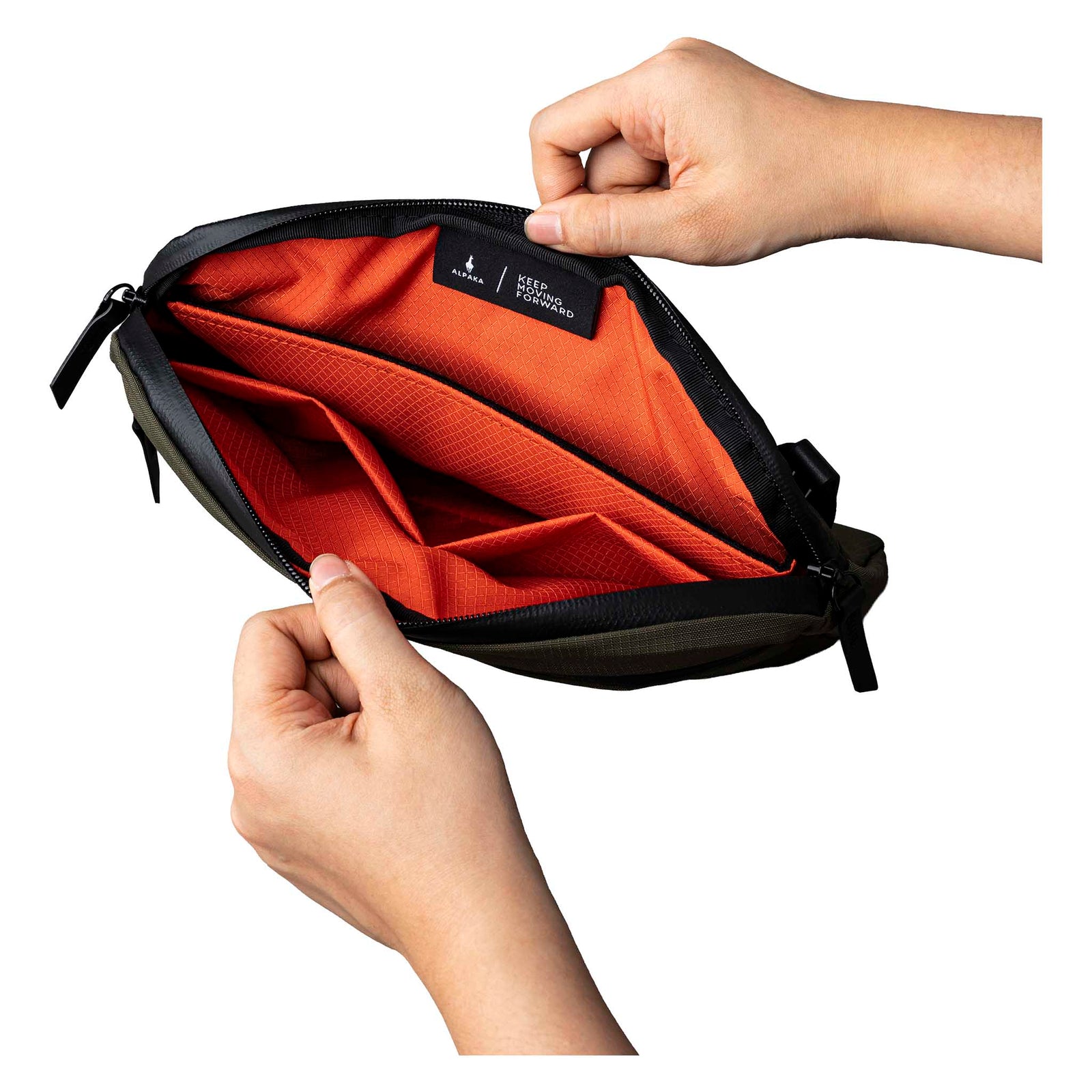 Flight Sling 2L Alpaka AA010460524 Sling Bags 2L / Green | Axoflux 400D
