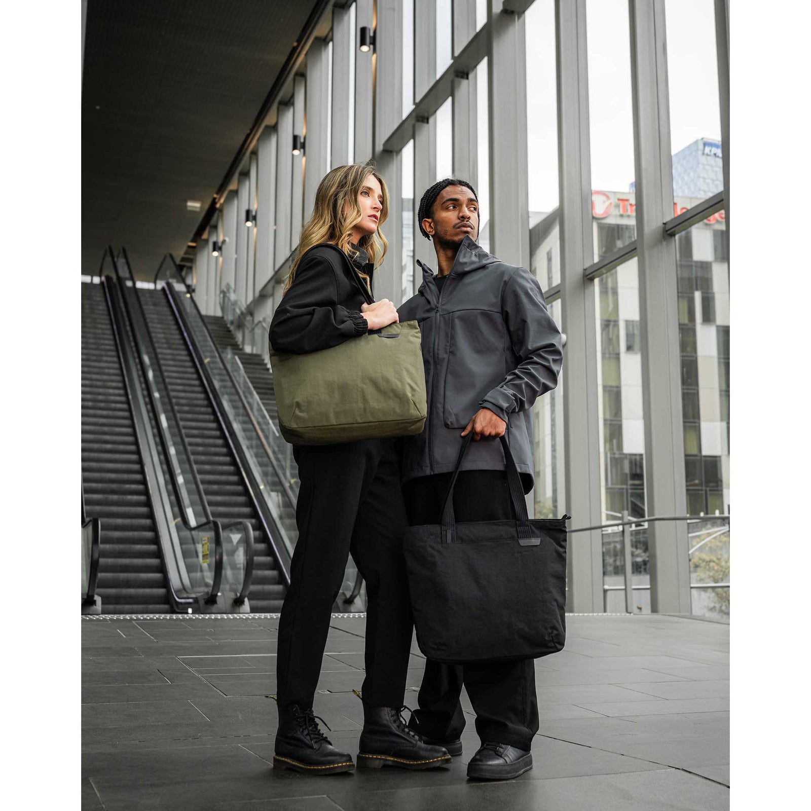 Flight Tote Alpaka Tote Bags