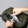 Go Sling Mini v2 Alpaka AA010480521 Sling Bags 5L / Army Green | Axoflux 300D