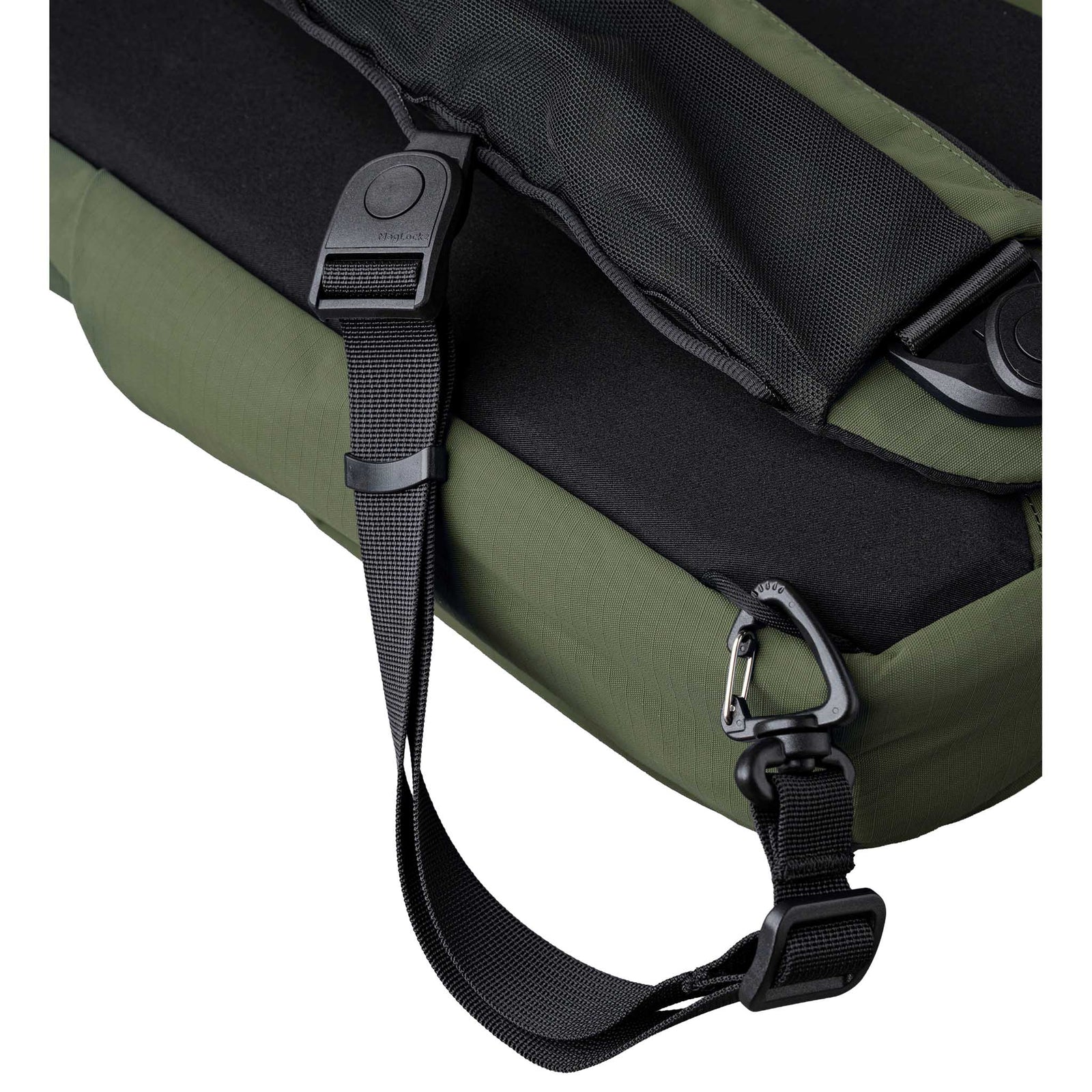 Metro Crossbody | Right Shoulder Alpaka AA010560518 Sling Bags One Size / Green | Axoflux 210D