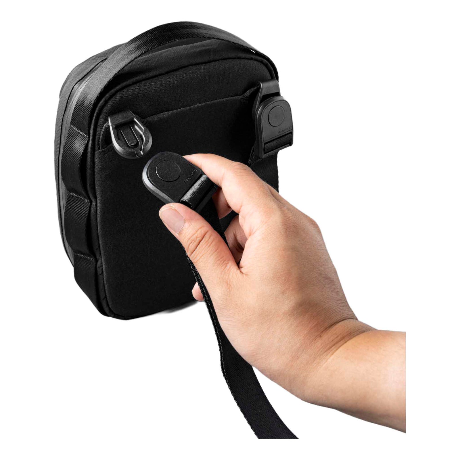 Metro Sling V2 Alpaka AD010630130 Sling Bags 2.5L / Black Ultradyne 100D