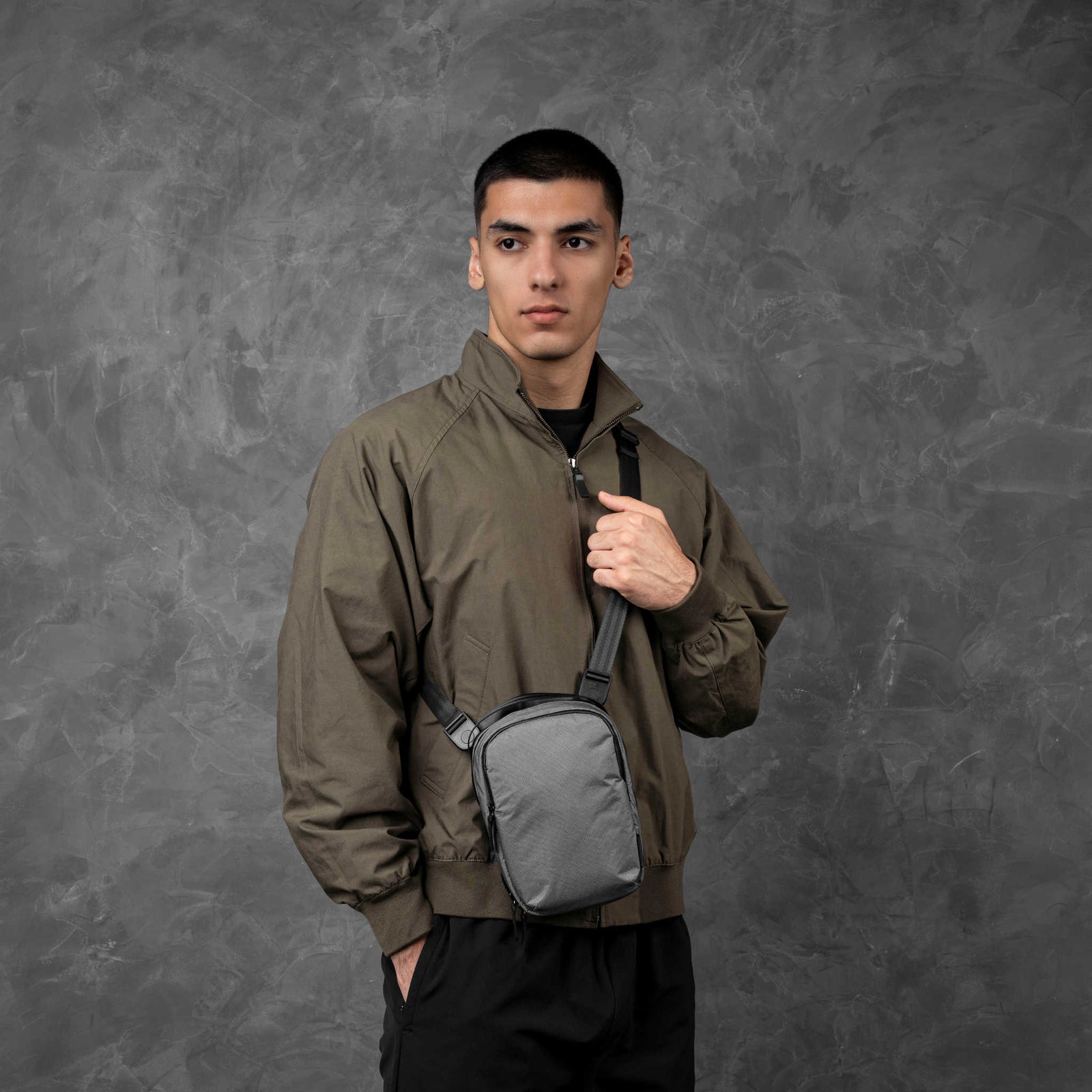 Metro Sling V2 Alpaka AD010630230 Sling Bags 2.5L / Grey Ultradyne 100D