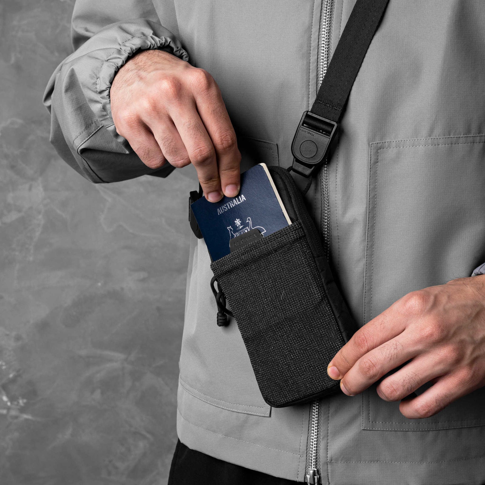 Modular Shoulder Pocket Slim Alpaka AD010920130 Phone Pockets Slim / Black Ultradyne 100D