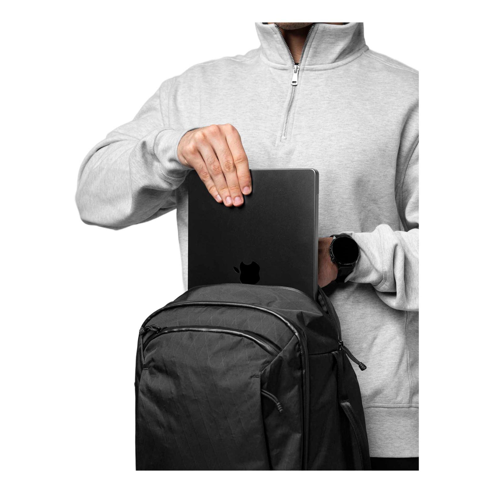 Traverse Backpack 30L Alpaka AA010860107 Backpacks 30L / Black X-Pac X42