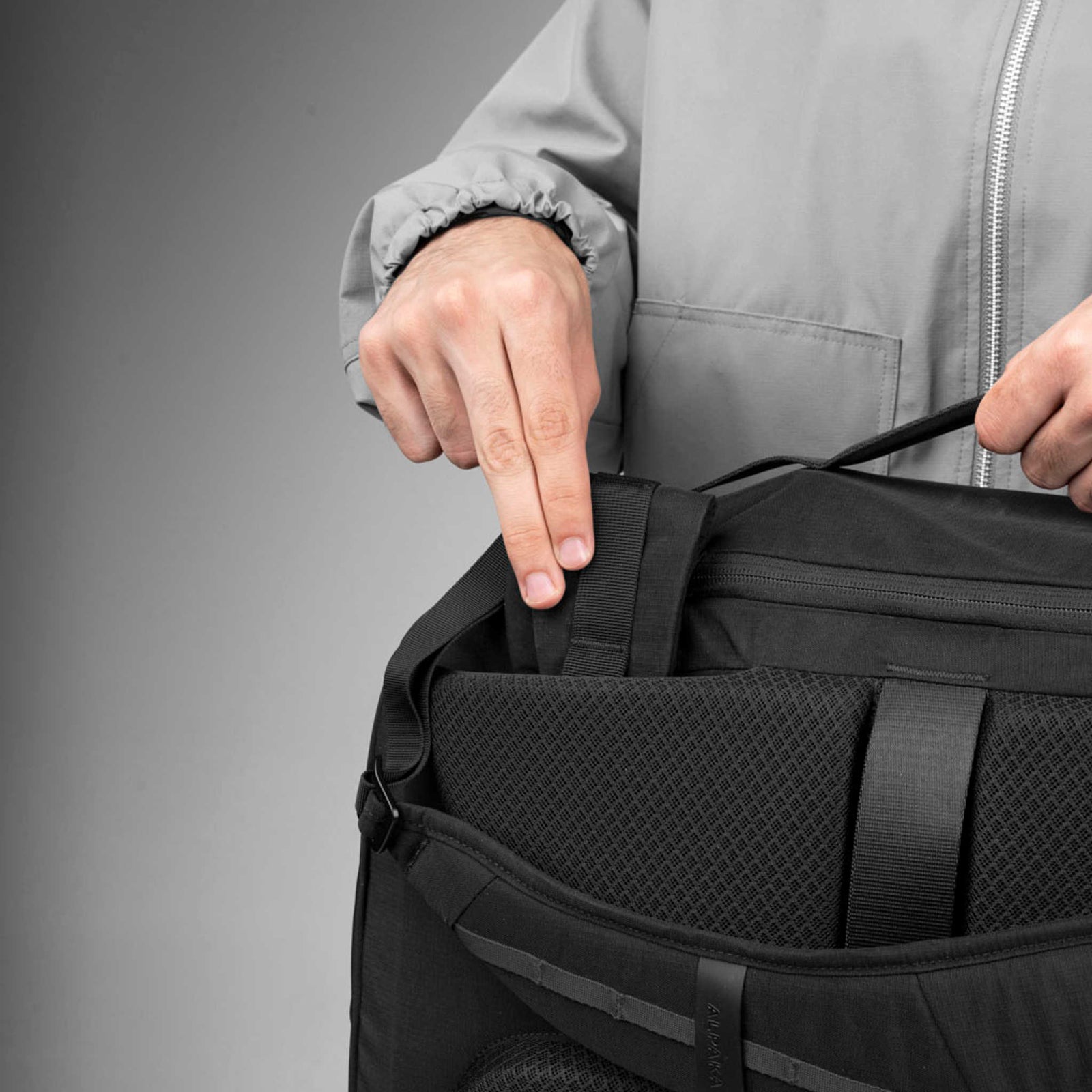 Traverse Backpack 38L Alpaka AA010900124 Backpacks 38L / Black Axoflux 400D Ripstop Nylon