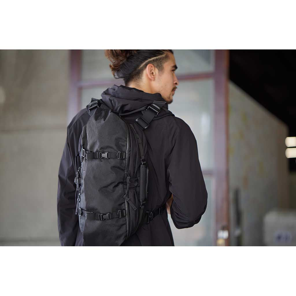 X-PAK EVO Sling Pack CODE OF BELL COFB-XPK2-ARD Backpacks 23L / Arid
