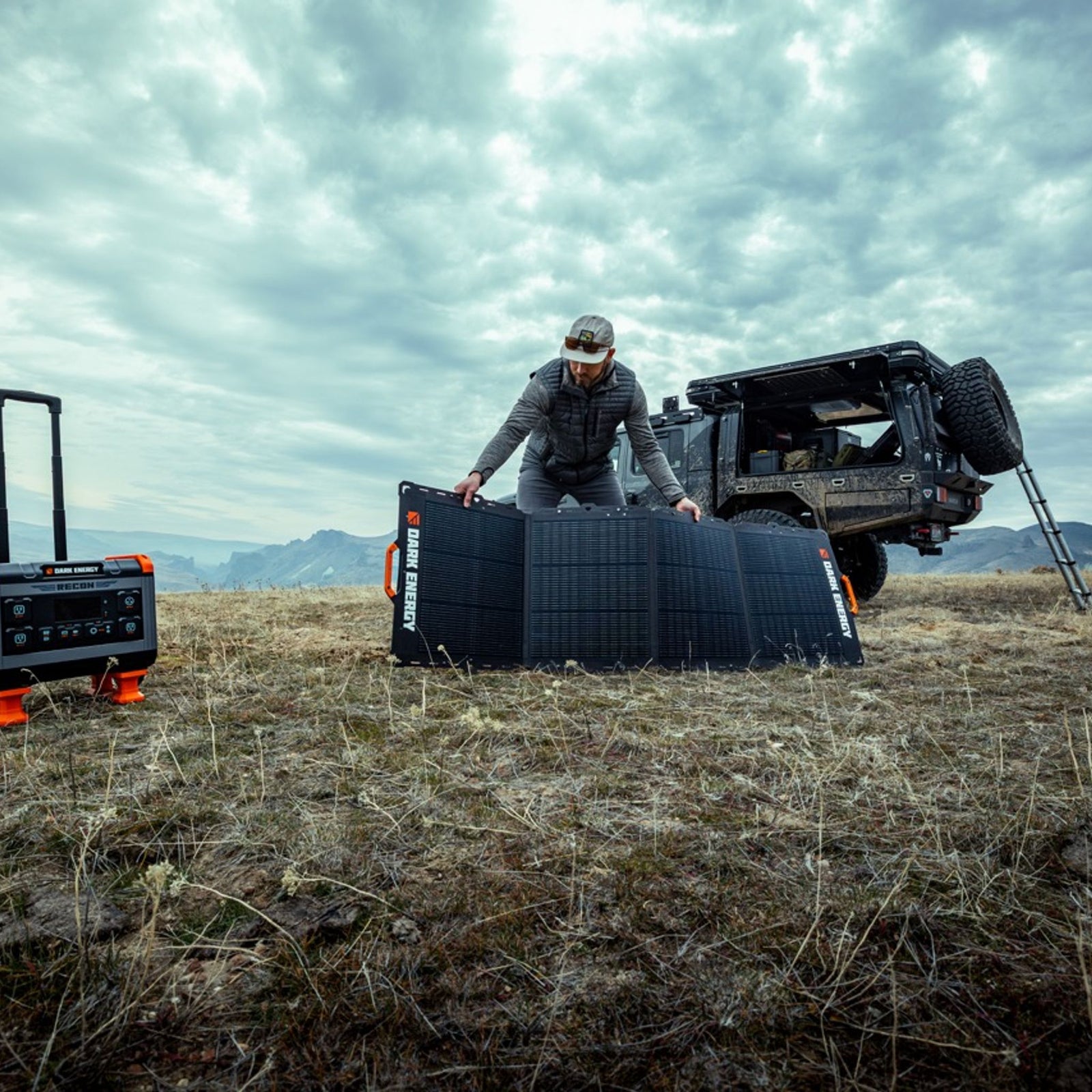 Spectre 200W Solar Panel Dark Energy SSPF200GYHV Solar Chargers 200W / Grey