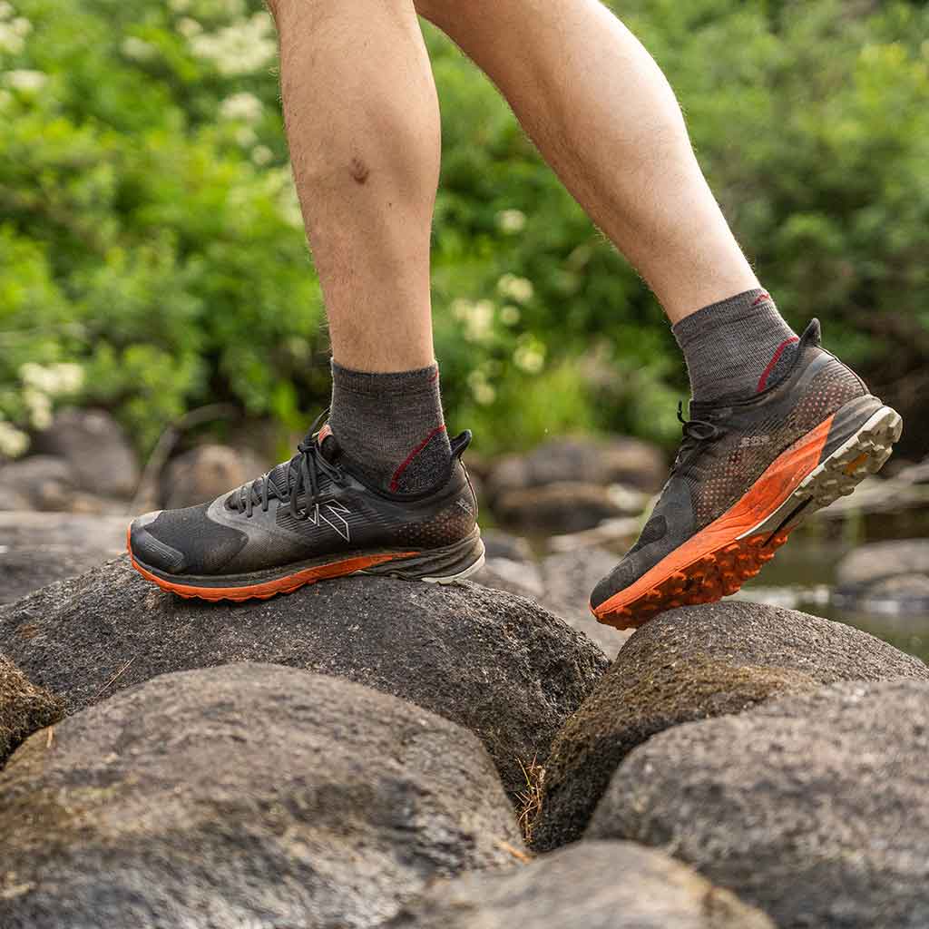 Light Hiker 1/4 Lightweight | Cushion | Men's Darn Tough Men's Socks