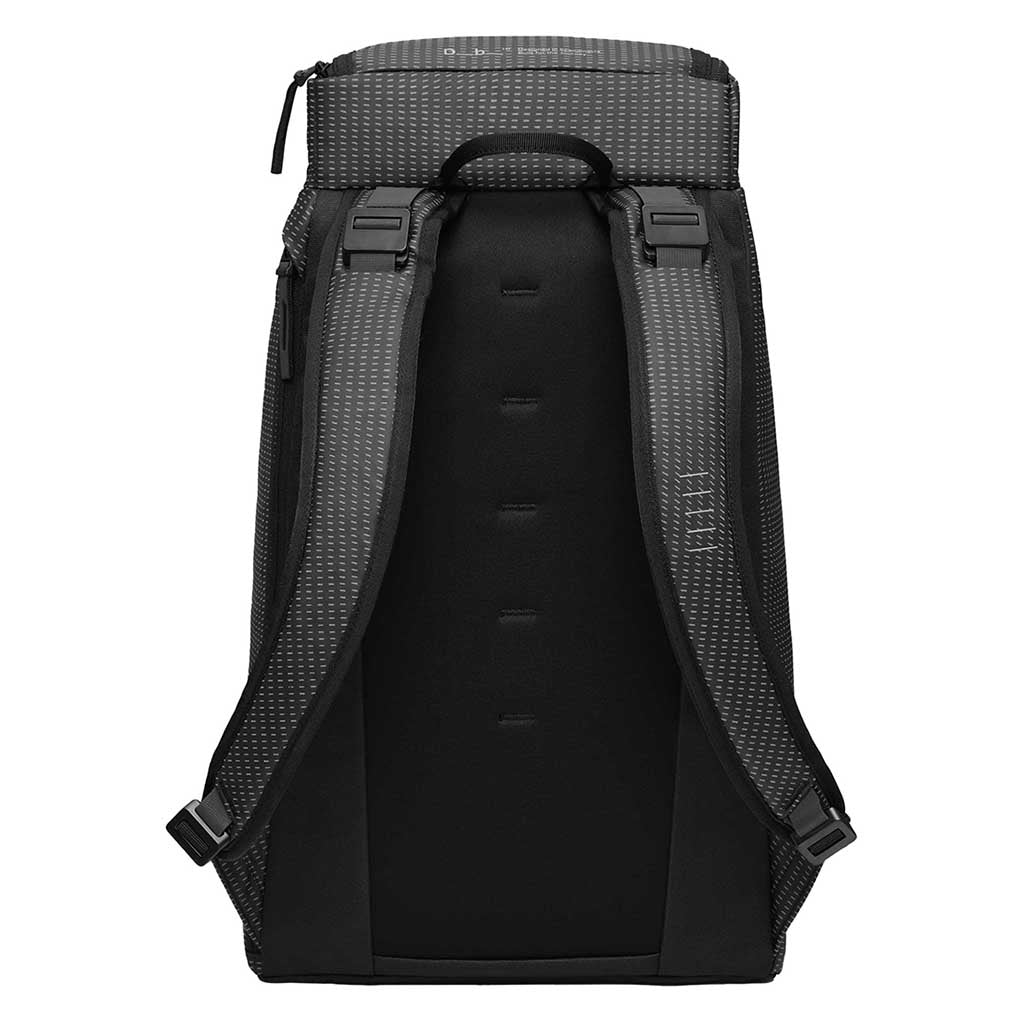 Hugger Backpack 30 Db Journey 1000176009701 Backpacks 30L / Reflective Black
