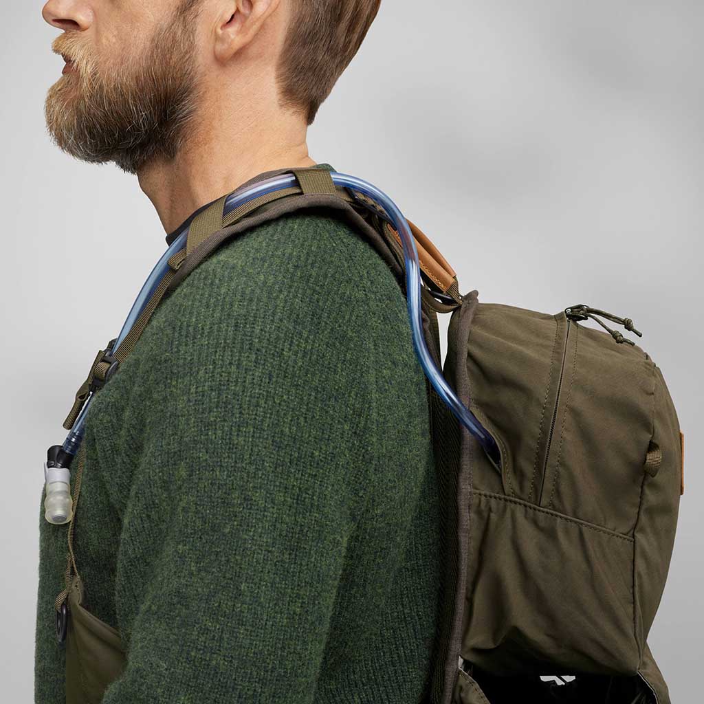 Lappland Vest Pack Fjällräven F23200279-633 Beanies One Size / Dark Olive