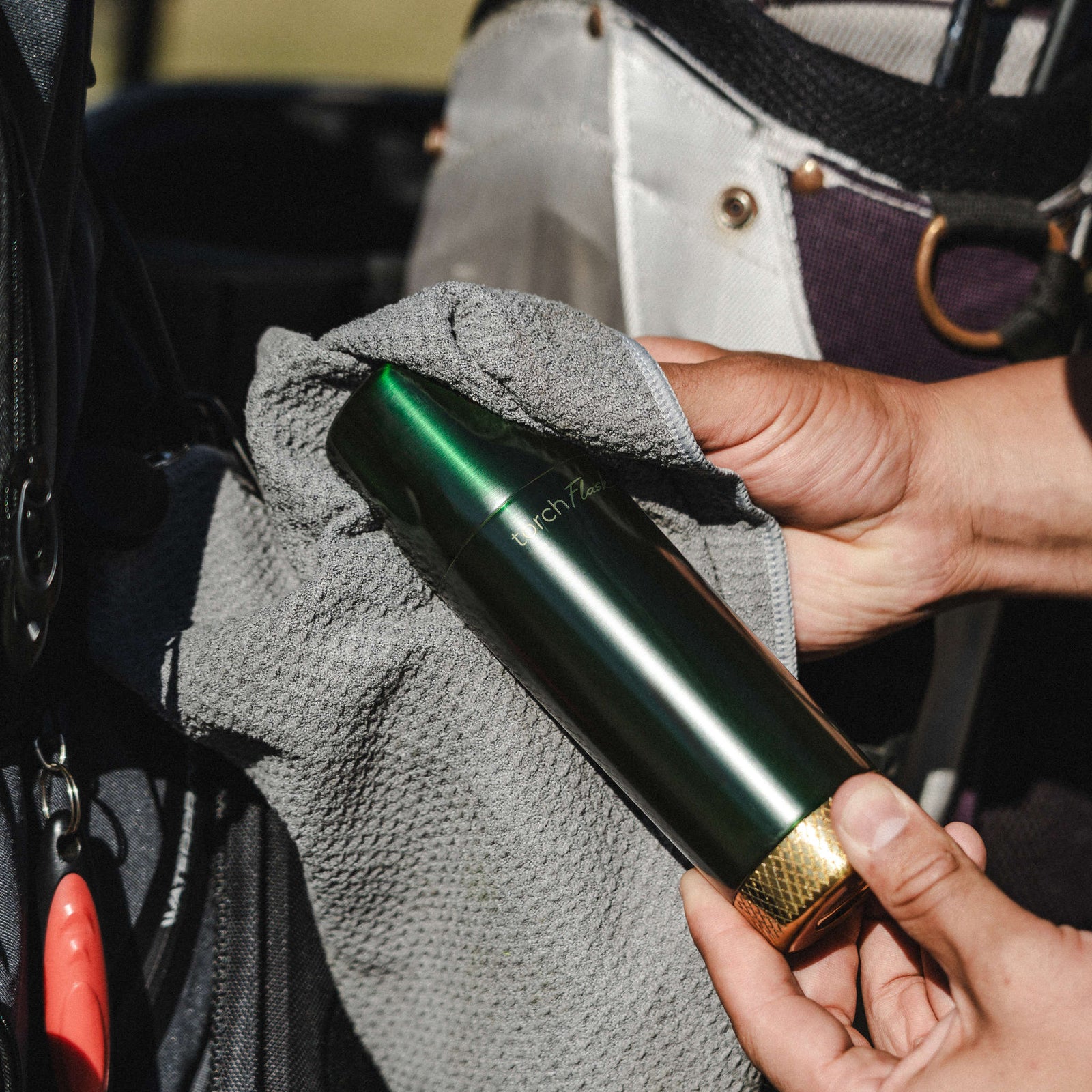 Torch Flask 9oz Flip Lid High Camp Flasks 2139br Camp Flasks 266 ml / British Racing Green