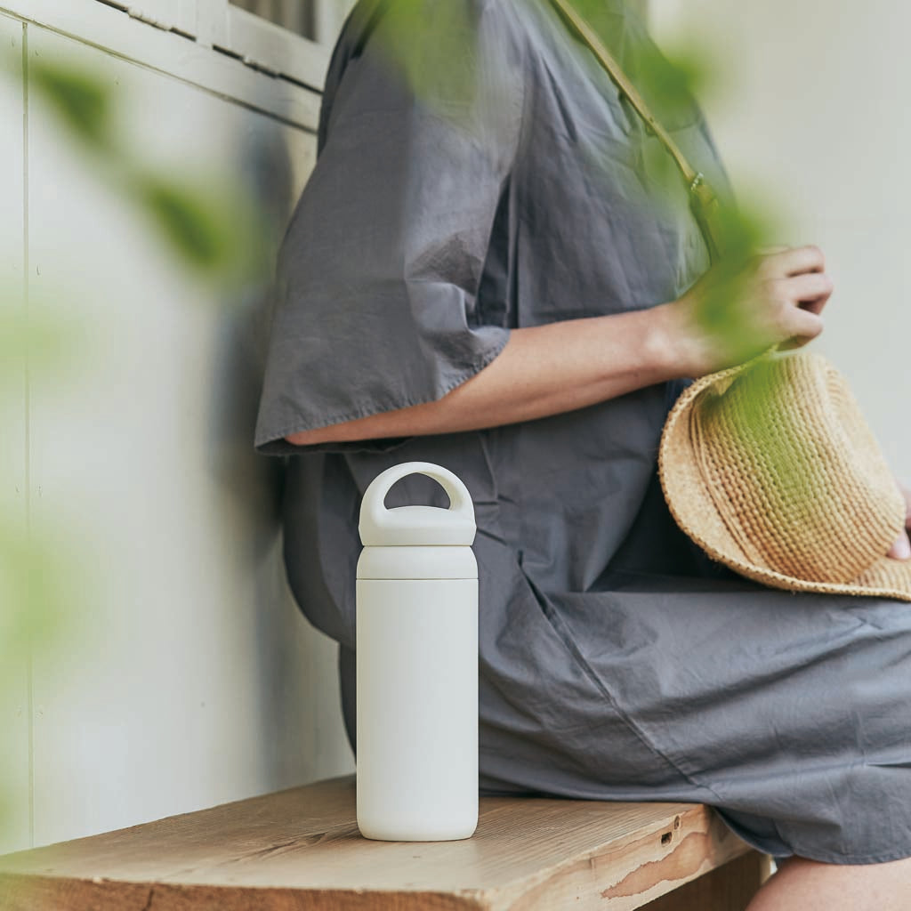Day Off Tumbler Kinto 21091 Coffee Flasks 500ml / White