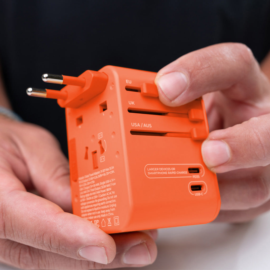 Matador Global Travel Adapter Matador MATJY307001O Power Banks One Size / Orange
