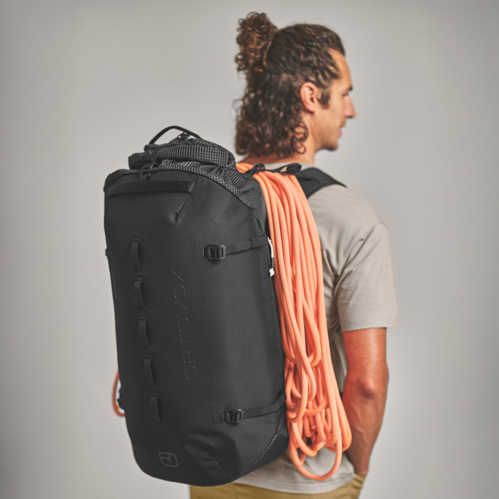 Affinity 42 Ortovox 2627ORAFFINITY42BLACK Backpacks 42L / Black Raven