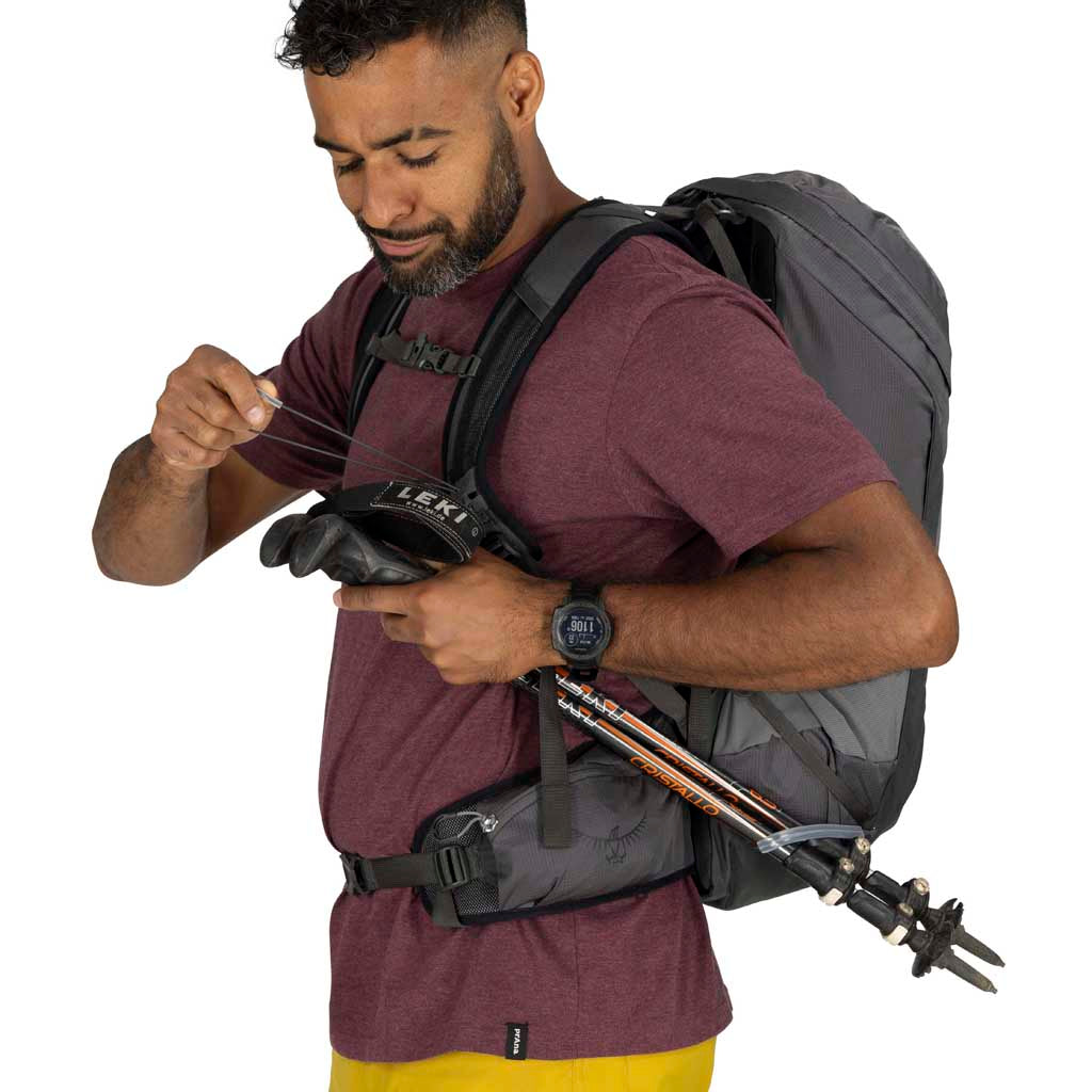 Talon 26 Osprey 10006772 Backpacks 26L / Scoria Blue/Night Shift