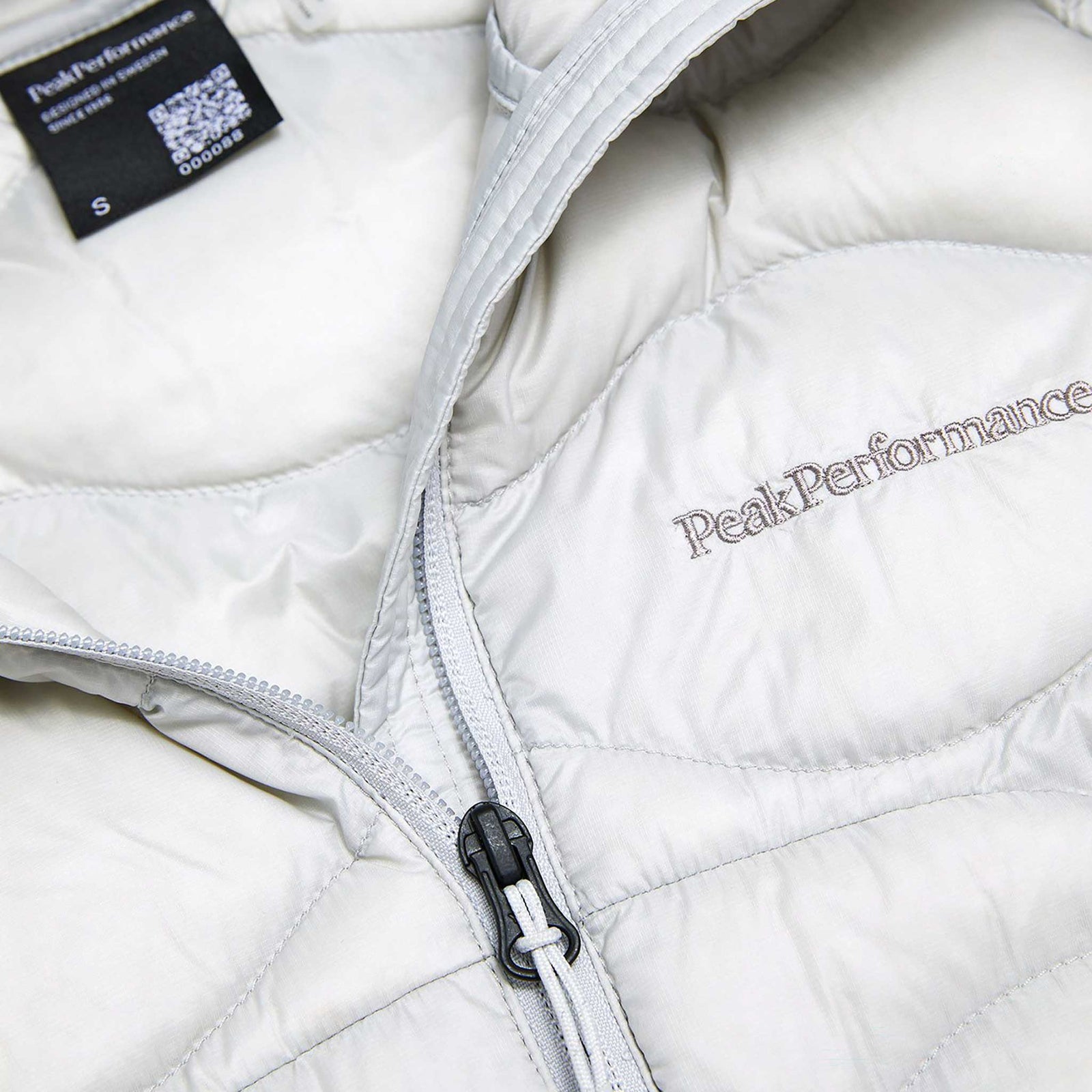 Helium Nova Down Hood Jacket | Women's Peak Performance Women's Insulated Jackets