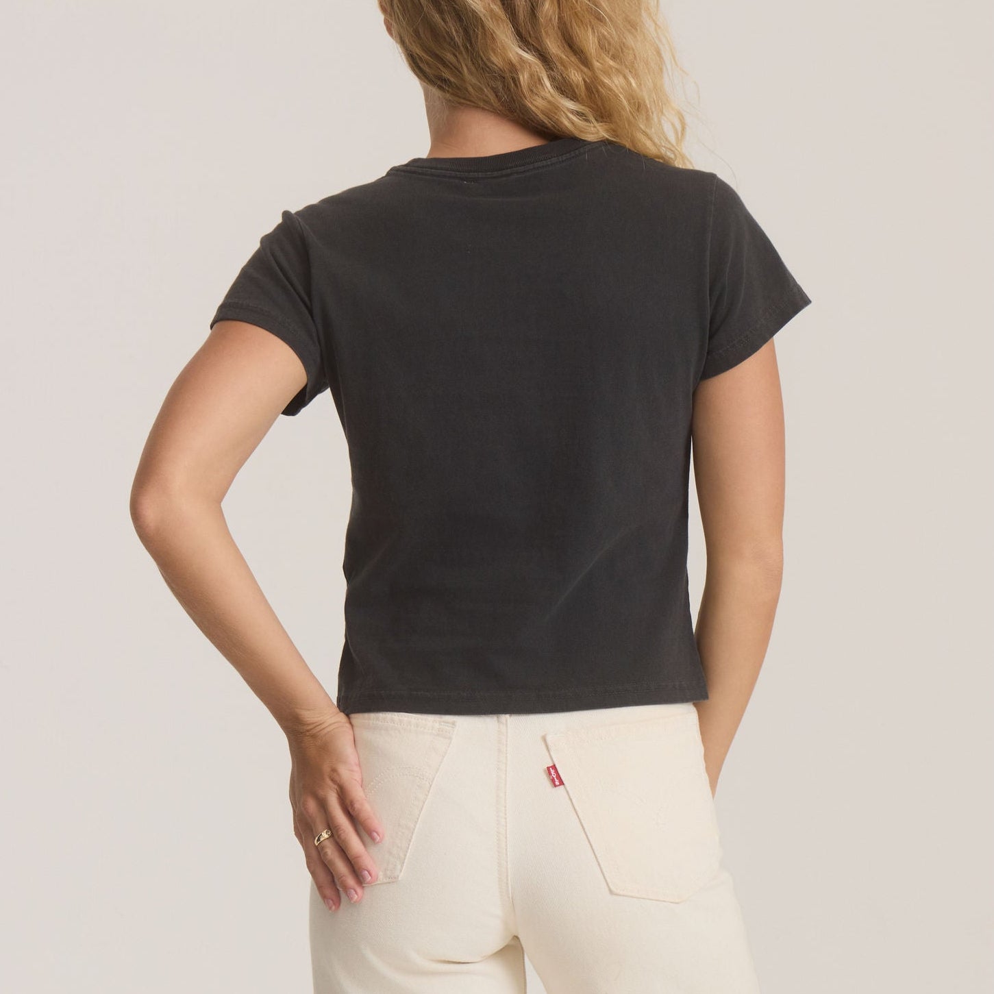 Safecamp Muse Tee ROARK Women's Tees