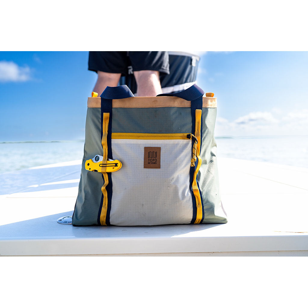 Mountain Utility Tote Topo Designs 932431417 Gear Totes 33L / Midnight/Caribbean