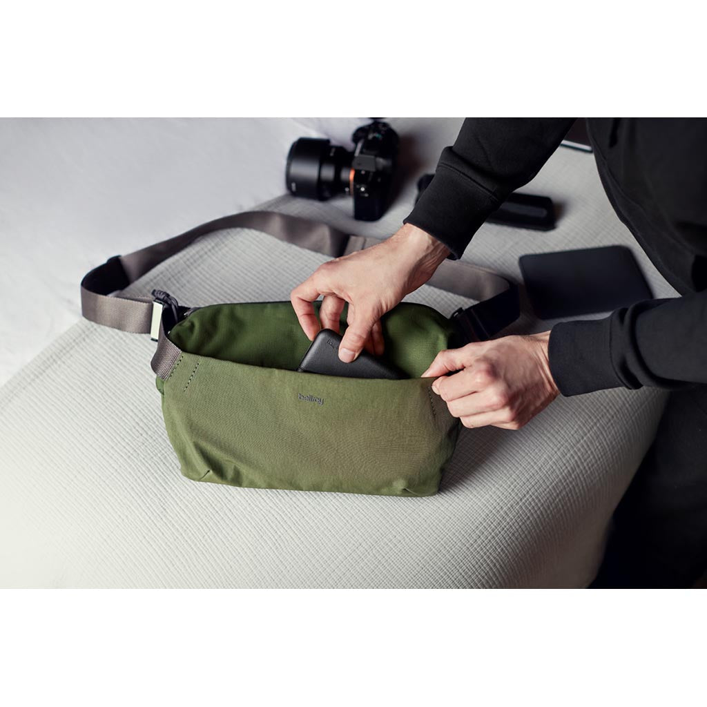 Venture Sling 9L Bellroy BSVA-BRZ-213 Sling Bags 9L / Bronze