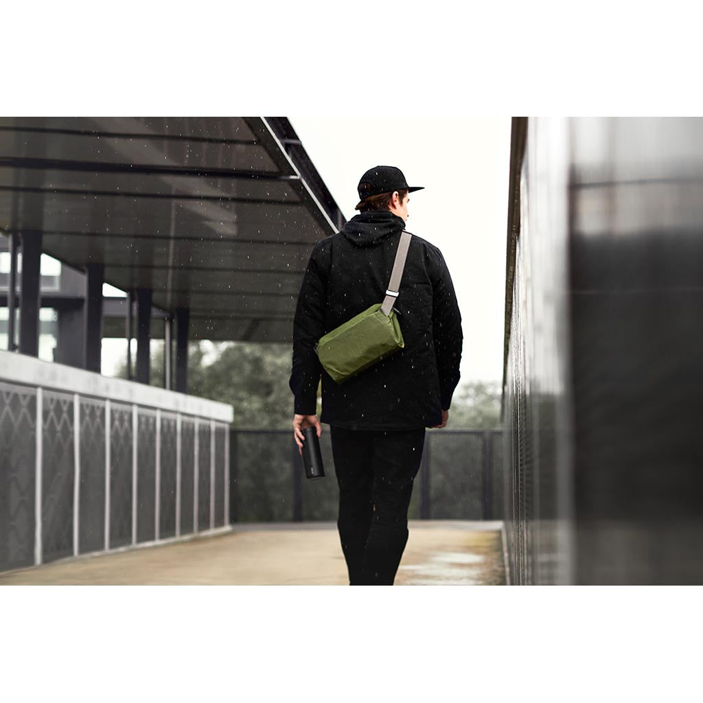 Venture Sling 9L Bellroy BSVA-BRZ-213 Sling Bags 9L / Bronze