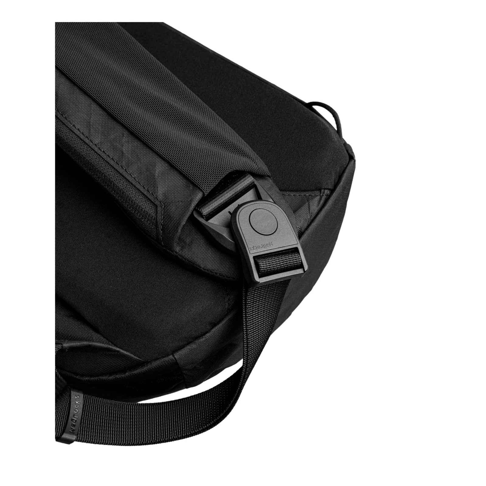 Metro Crossbody | Left Shoulder