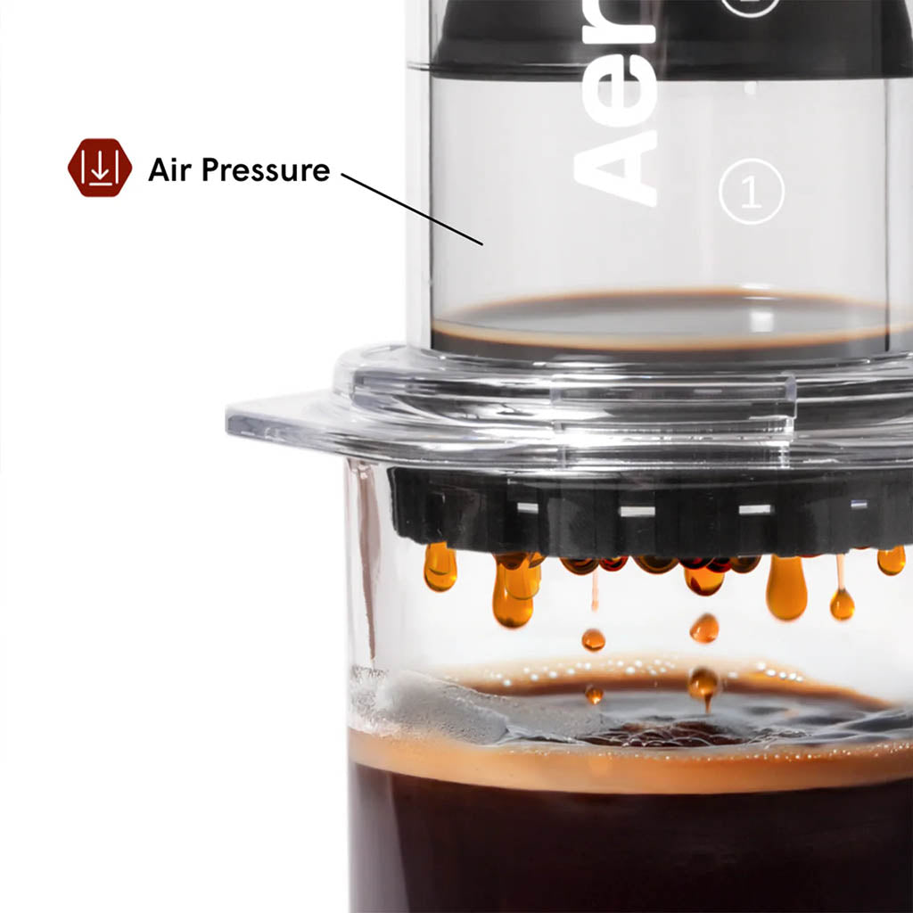 AeroPress Clear Coffee Press AeroPress 90BK05 Coffee Makers One Size / Black