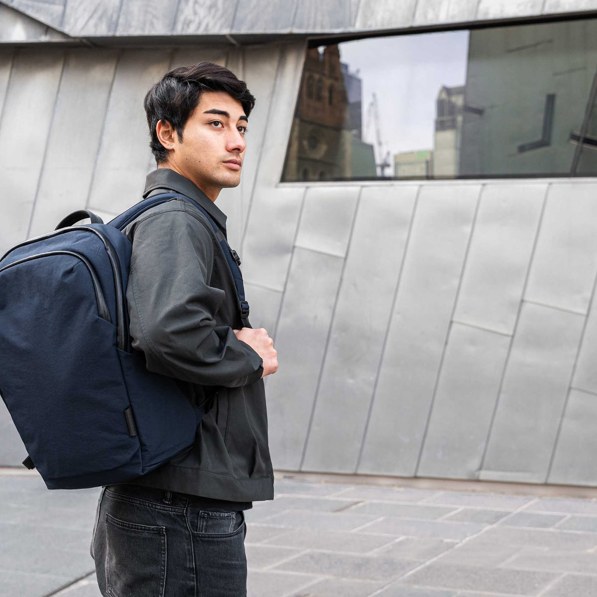 Bravo Backpack 23L Alpaka AA010610124 Backpacks 23L / Black | Axoflux 400D