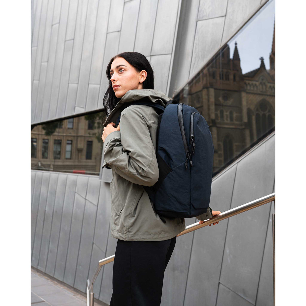 Bravo Backpack 23L Alpaka AA010610124 Backpacks 23L / Black | Axoflux 400D