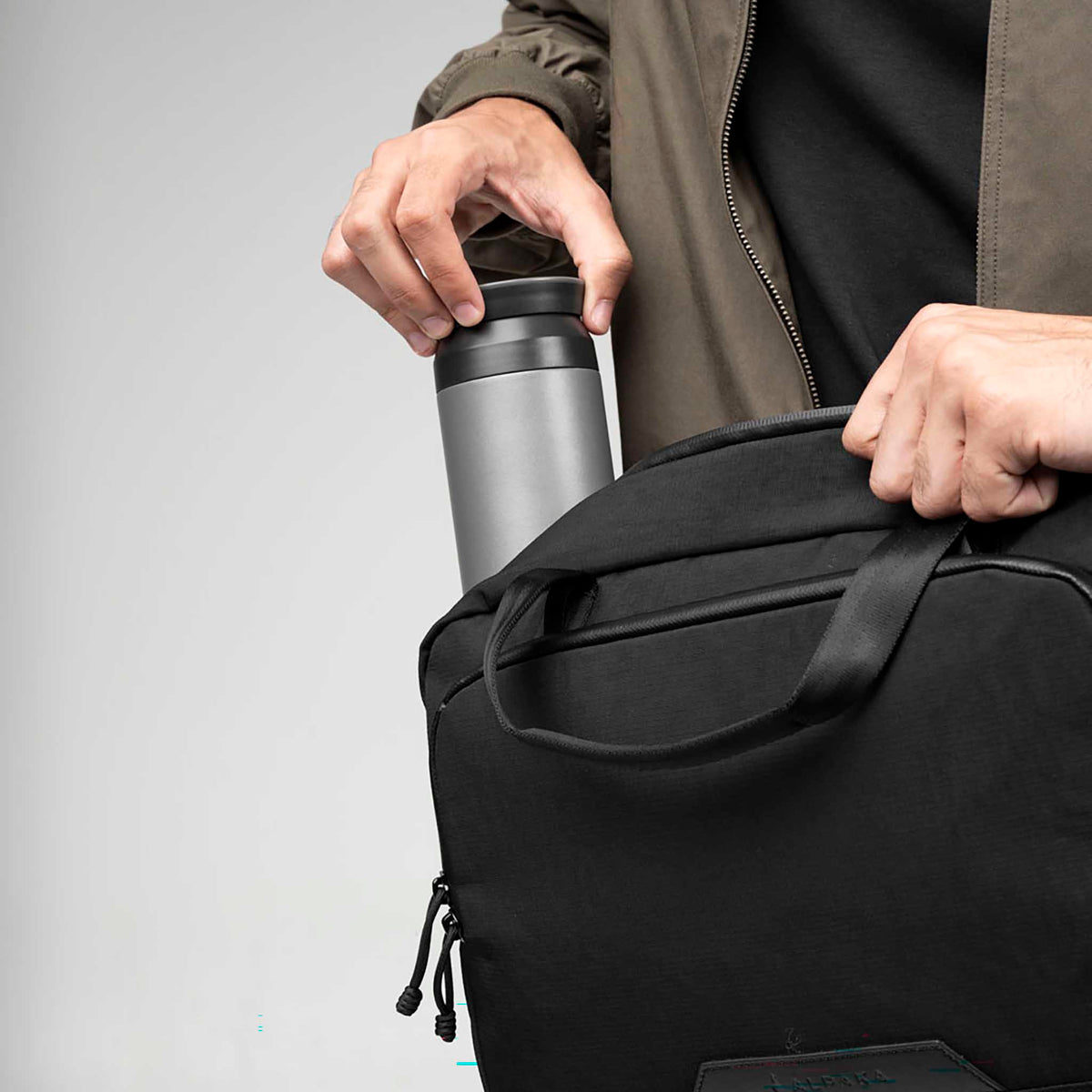Bravo Brief | 14" Alpaka AA010910124 Briefcases 13L / Black Axoflux 400D Ripstop Nylon