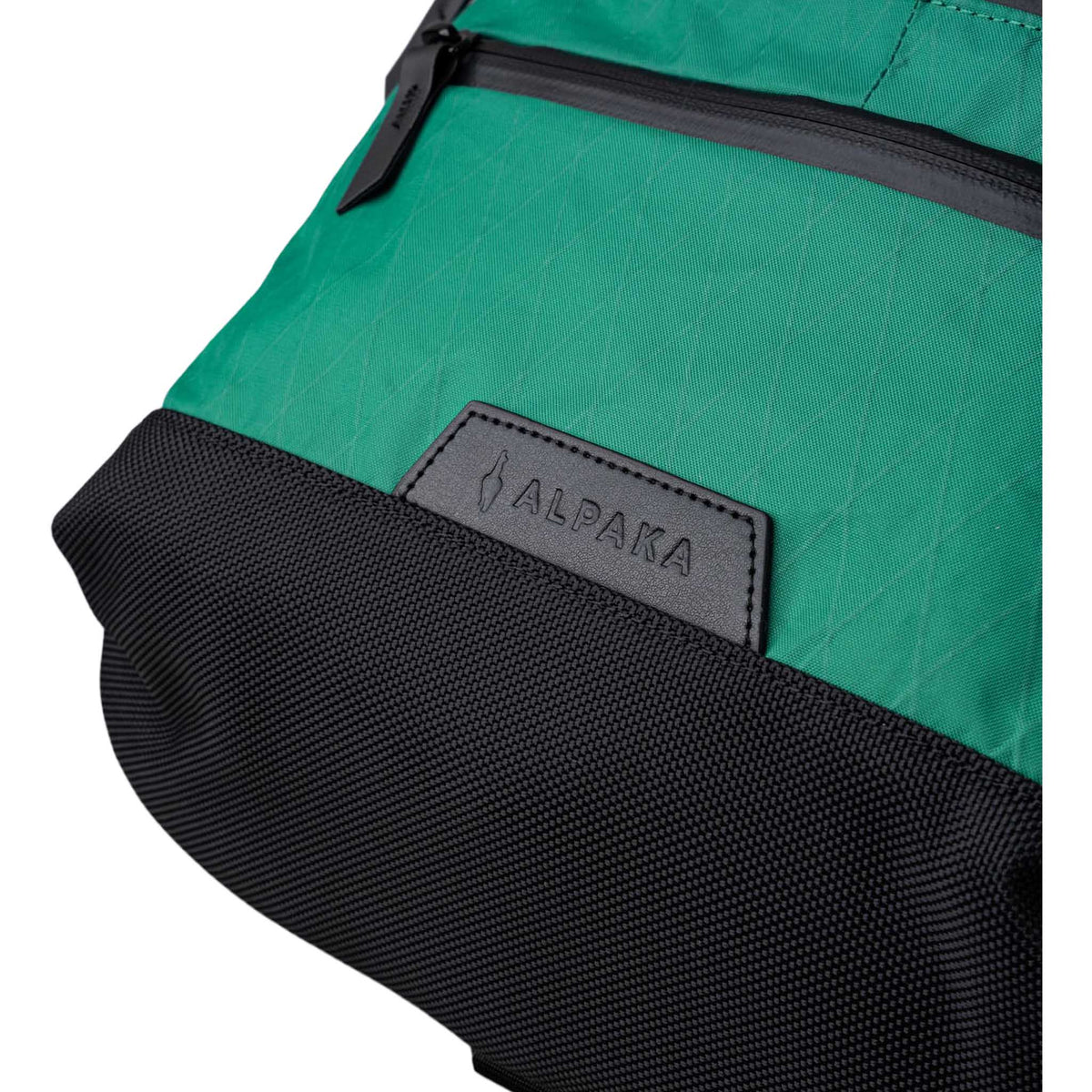 Bravo X Sling V2 Alpaka AA010101103 Sling Bags 6L / Cadmium Green | X-Pac VX21