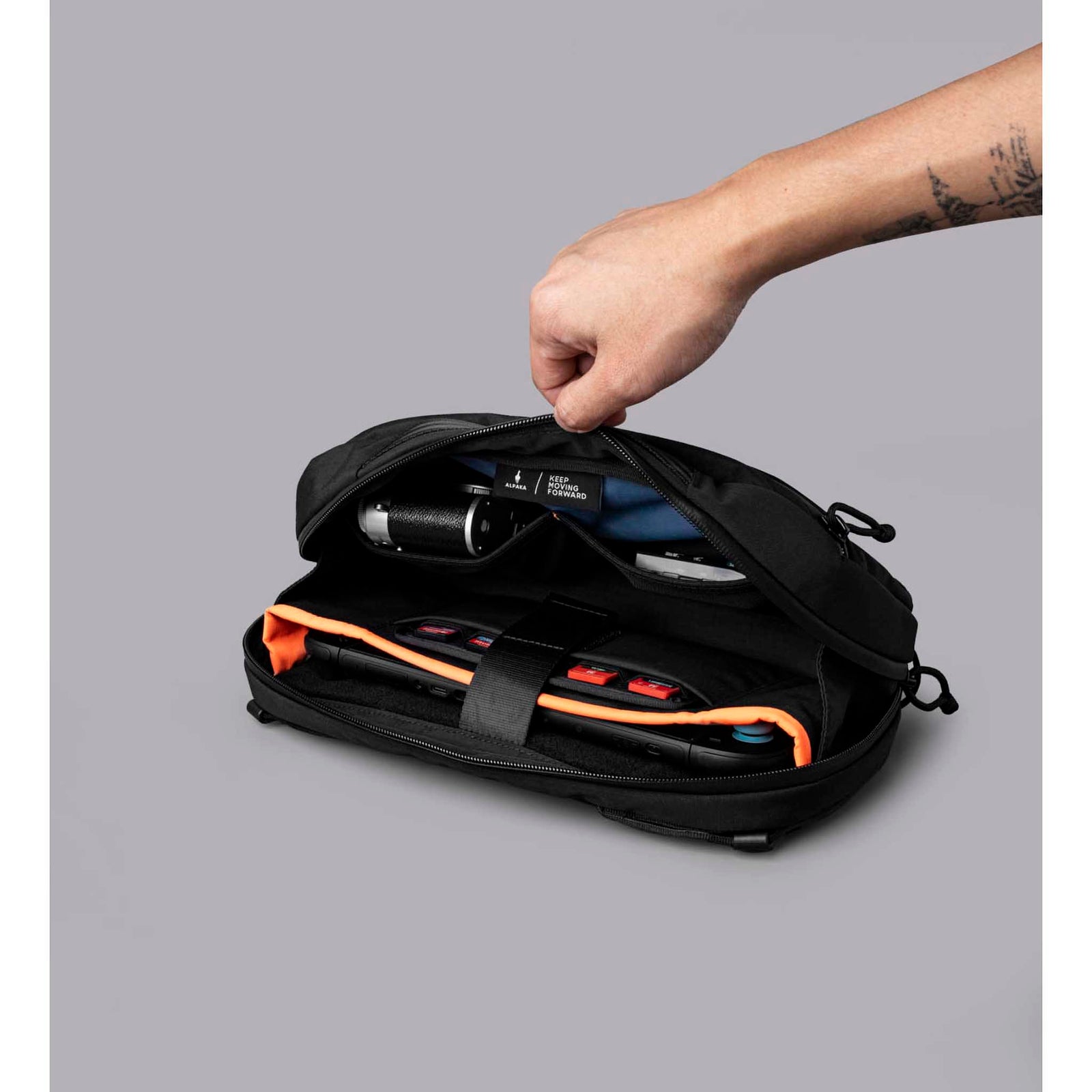 Eclipse Gaming Sling Alpaka AD010980131 Sling Bags One Size / Black | Axoflux 400D Washed Nylon