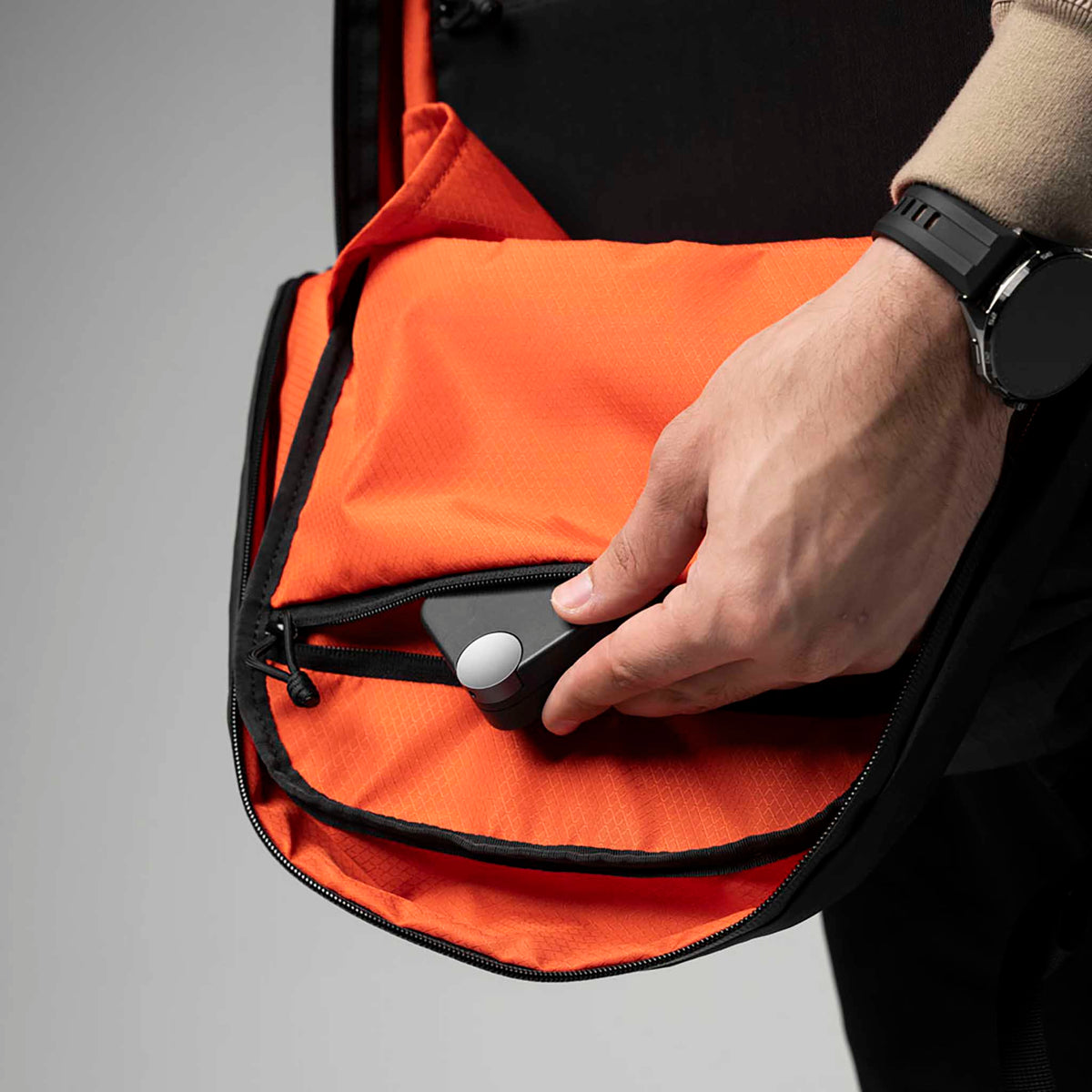 Essential Backpack 16L Alpaka AD010840103 Backpacks 16L / Black X-Pac Vx21