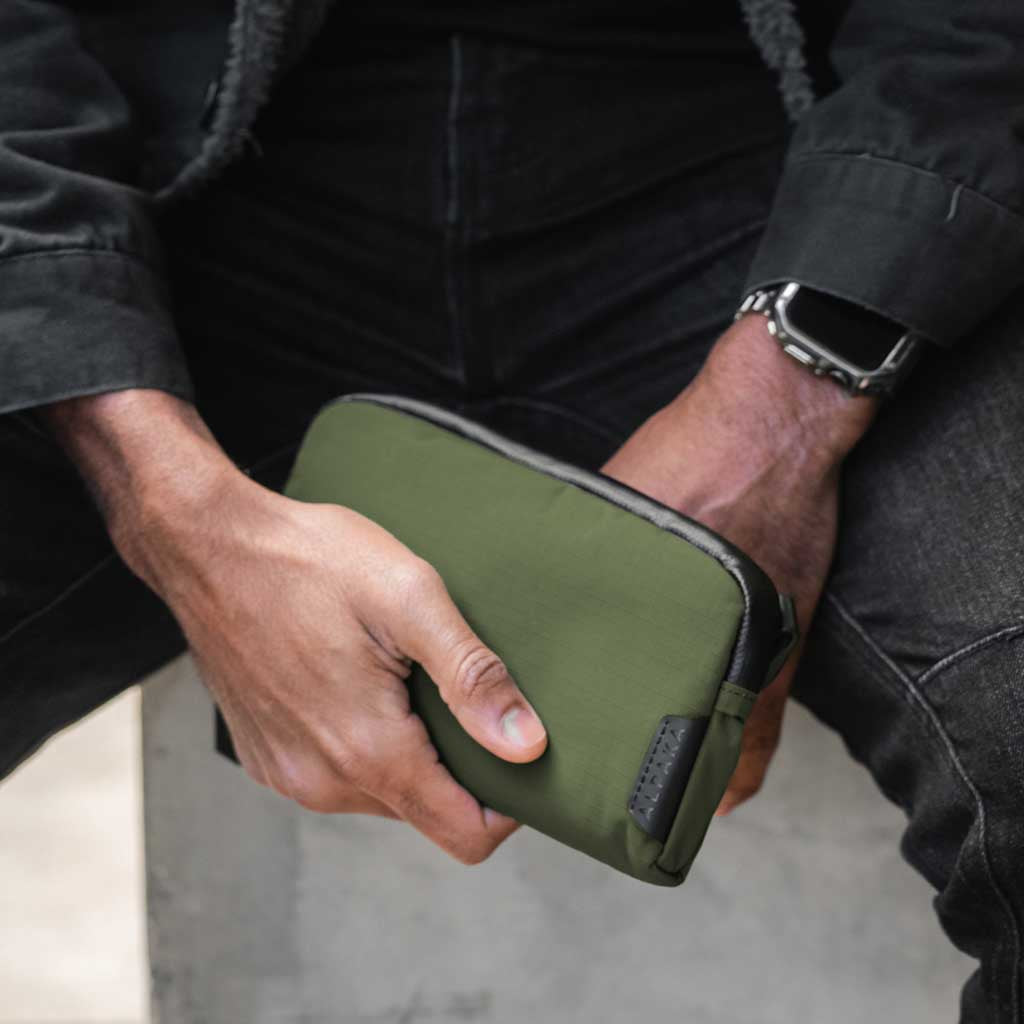 Flight Pouch Alpaka AA010510518 Pouches 300ml / Green | Axoflux 210D