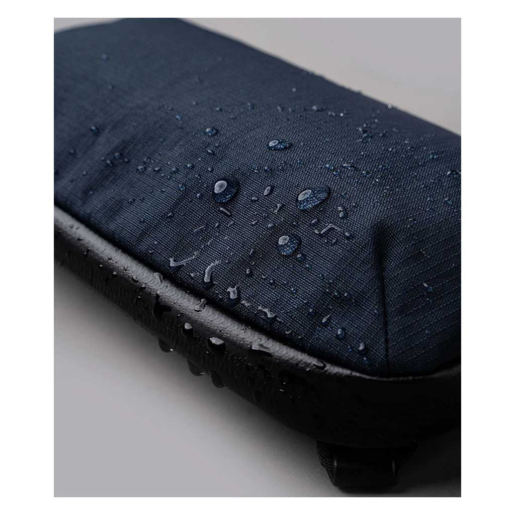 Flight Pouch Pro Alpaka AA010810624 Pouches 0.7L / Moonlight Blue | Axoflux 400D