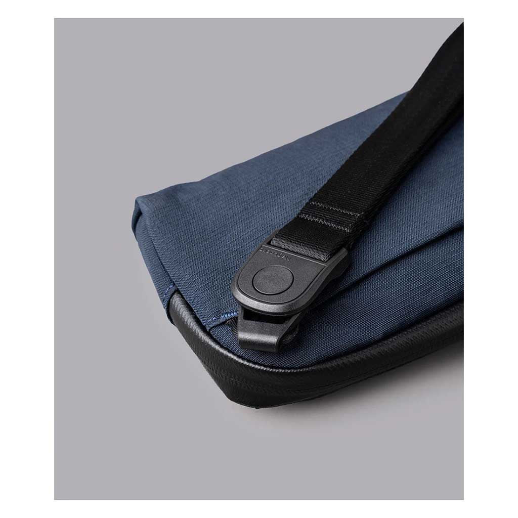 Flight Pouch Pro Alpaka AA010810624 Pouches 0.7L / Moonlight Blue | Axoflux 400D
