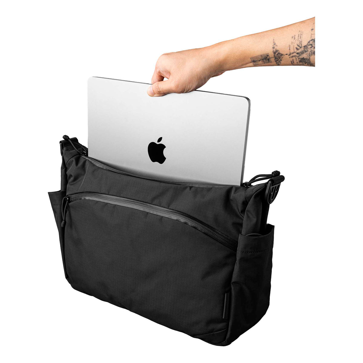 Flight Satchel Alpaka AD010860118 Satchels One Size / Black | Axoflux 210D