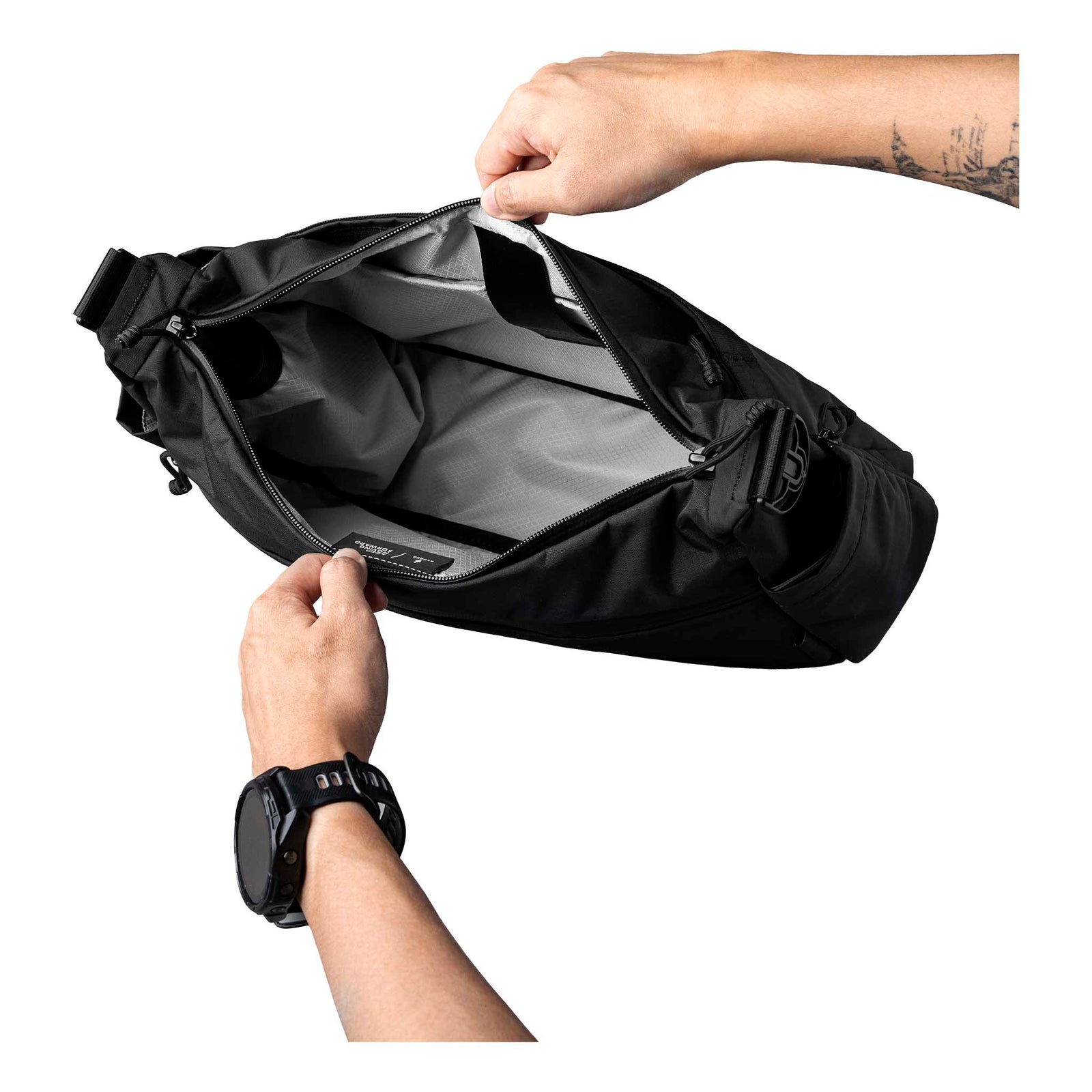 Flight Satchel Alpaka AD010860118 Satchels One Size / Black | Axoflux 210D