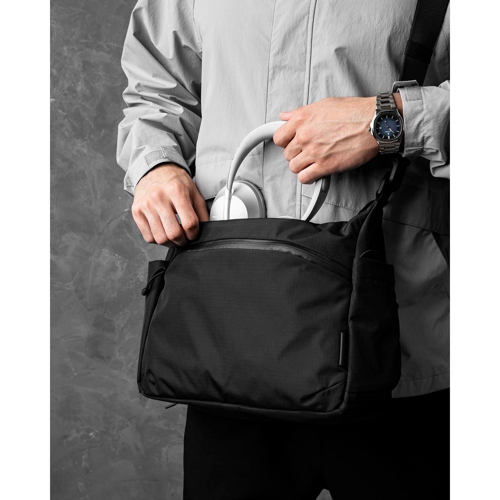 Flight Satchel Alpaka AD010860118 Satchels One Size / Black | Axoflux 210D