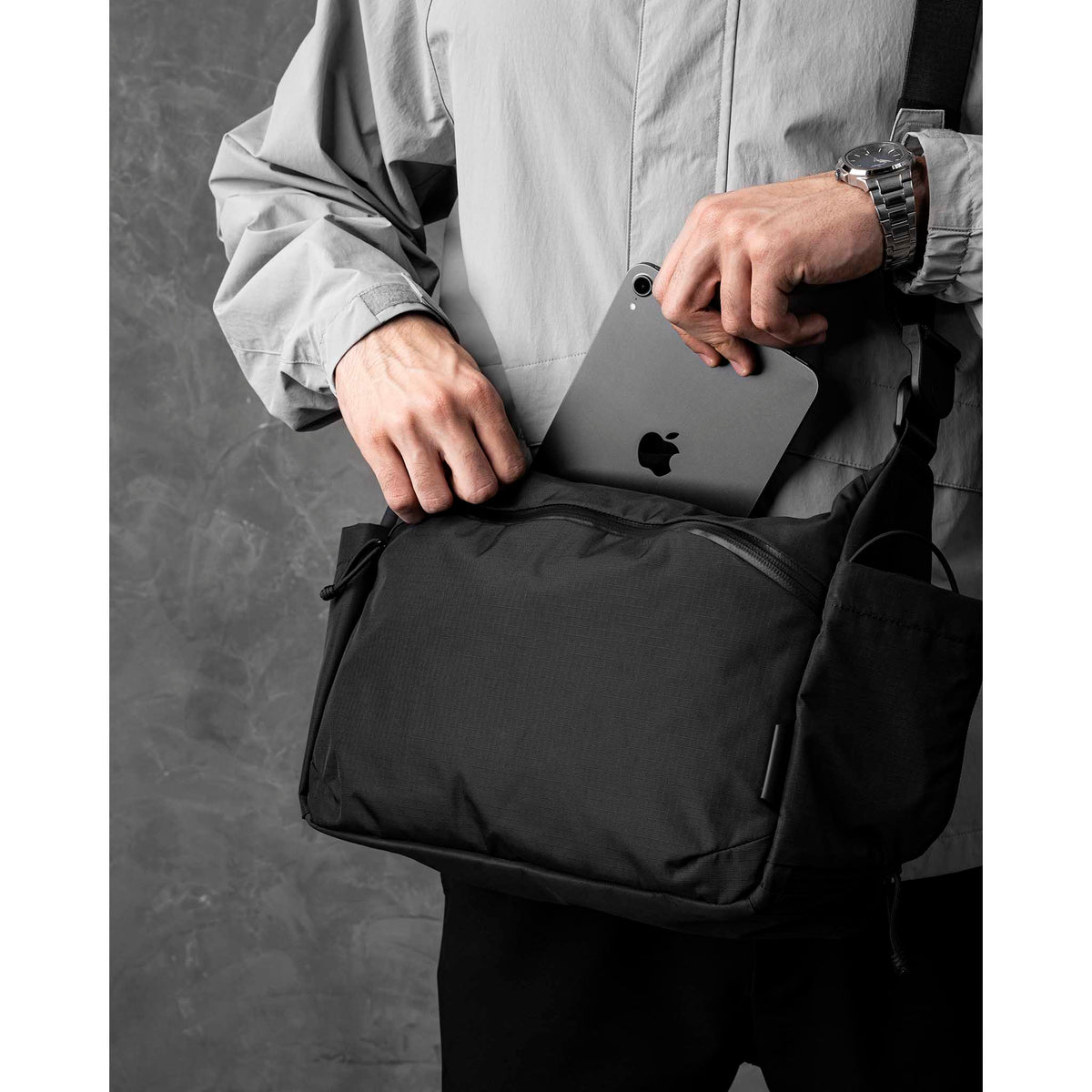 Flight Satchel Alpaka AD010860118 Satchels One Size / Black | Axoflux 210D