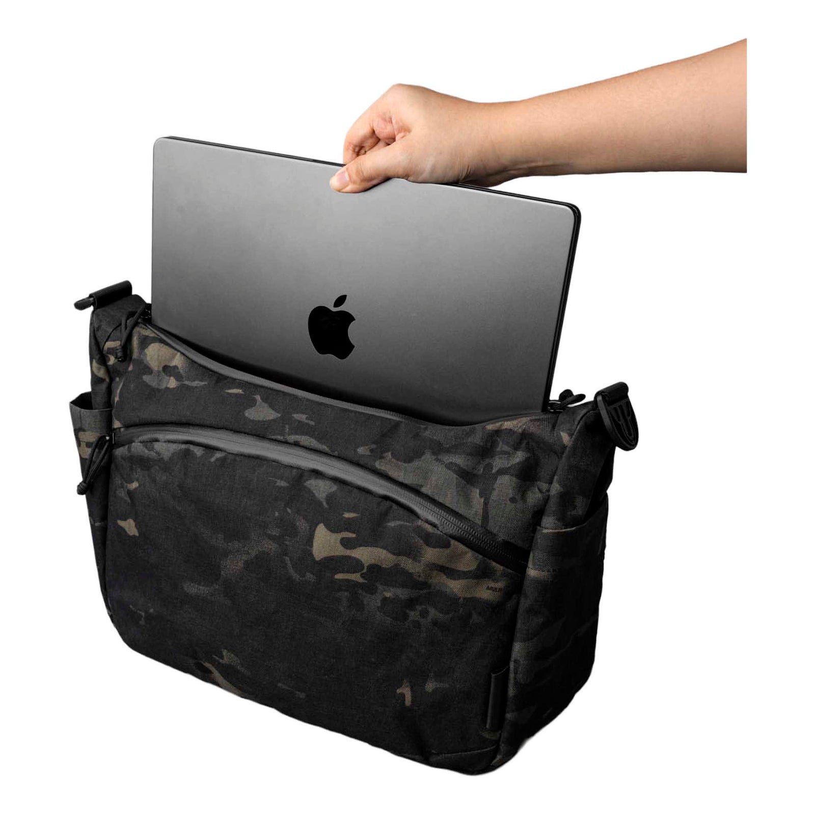 Flight Satchel Alpaka AD010860402 Satchels One Size / Dark Multicam X-Pac X50