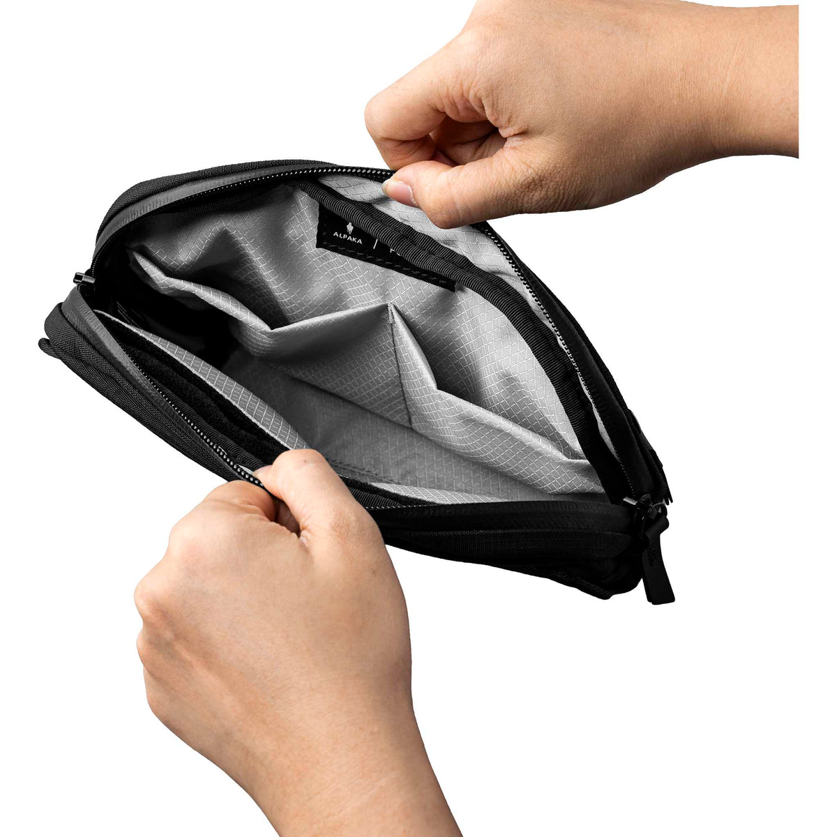 Flight Sling 1L Alpaka AA010530124 Sling Bags 1L / Black | Axoflux 400D