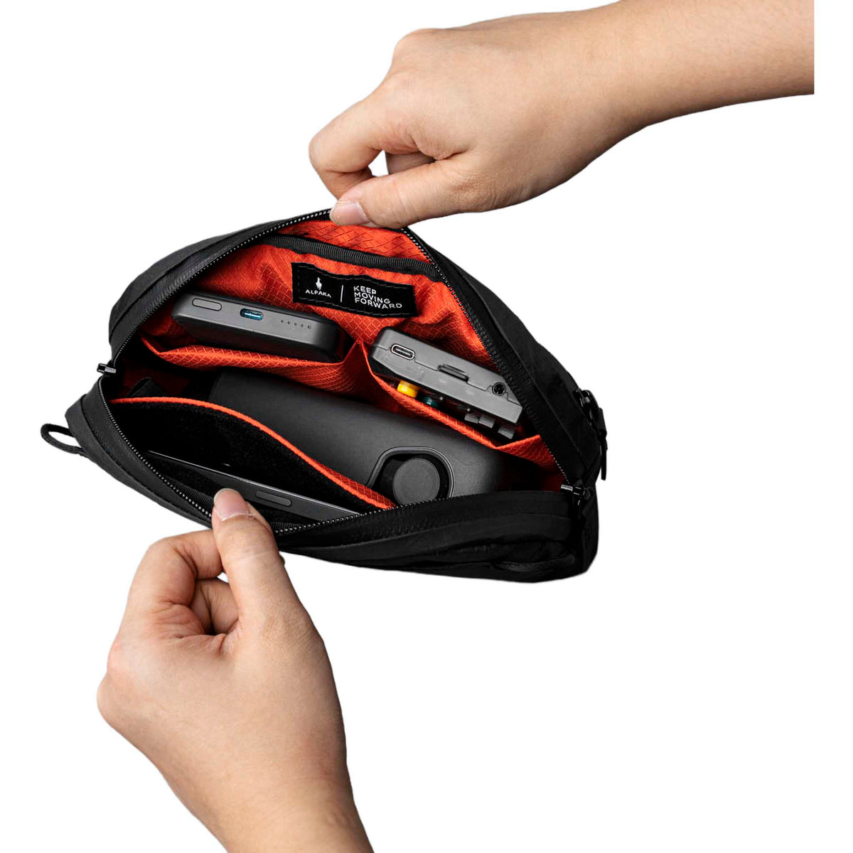 Flight Sling 1L Alpaka AA010530128 Sling Bags 1L / Black | X-Pac VX07 Ripstop