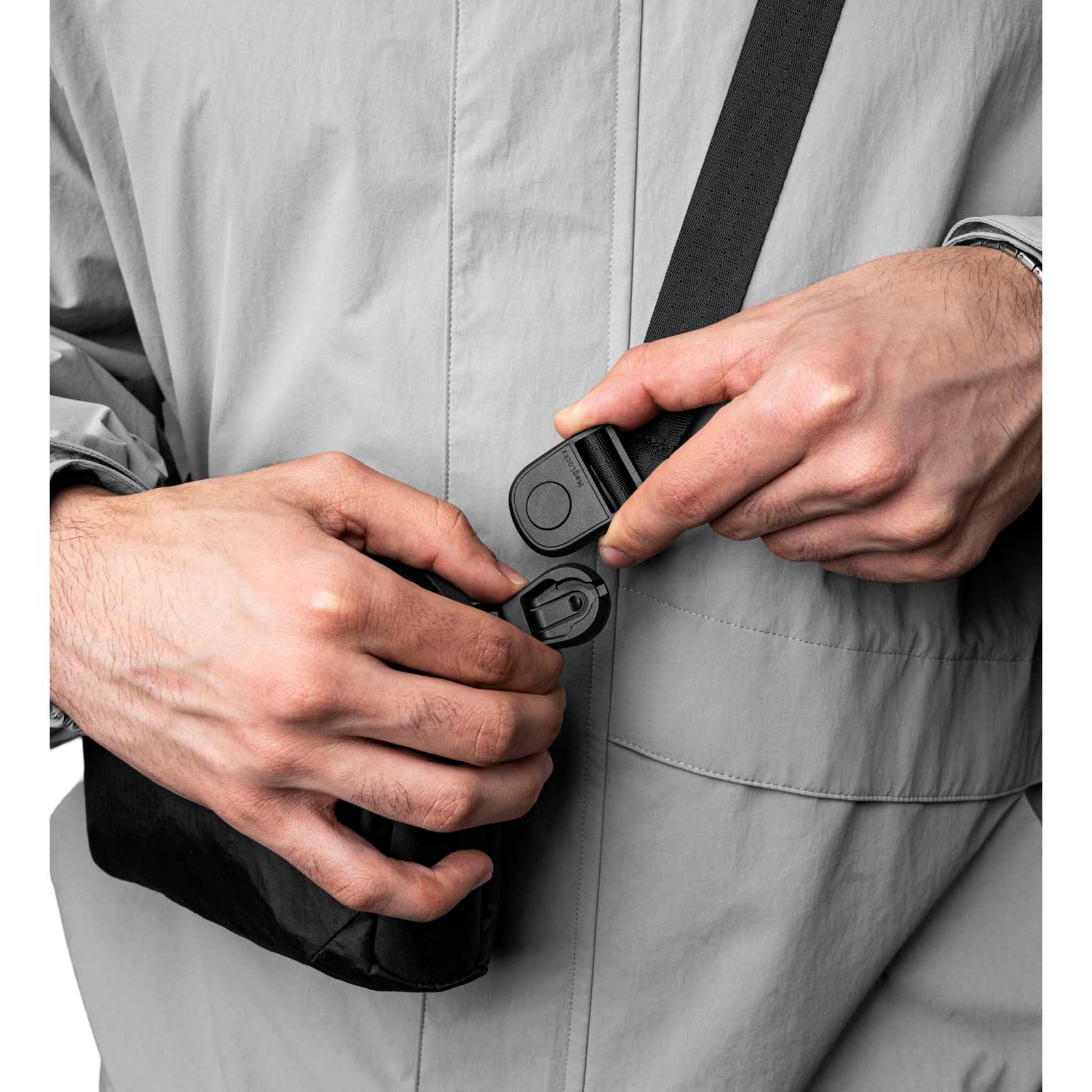 Flight Sling 1L Alpaka AA010530128 Sling Bags 1L / Black | X-Pac VX07 Ripstop