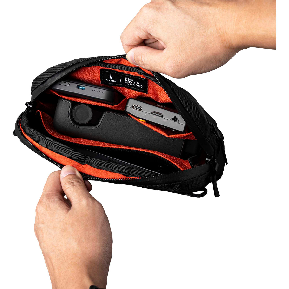Flight Sling 1L Alpaka AA010530106 Sling Bags 1L / Black | X-Pac VX42